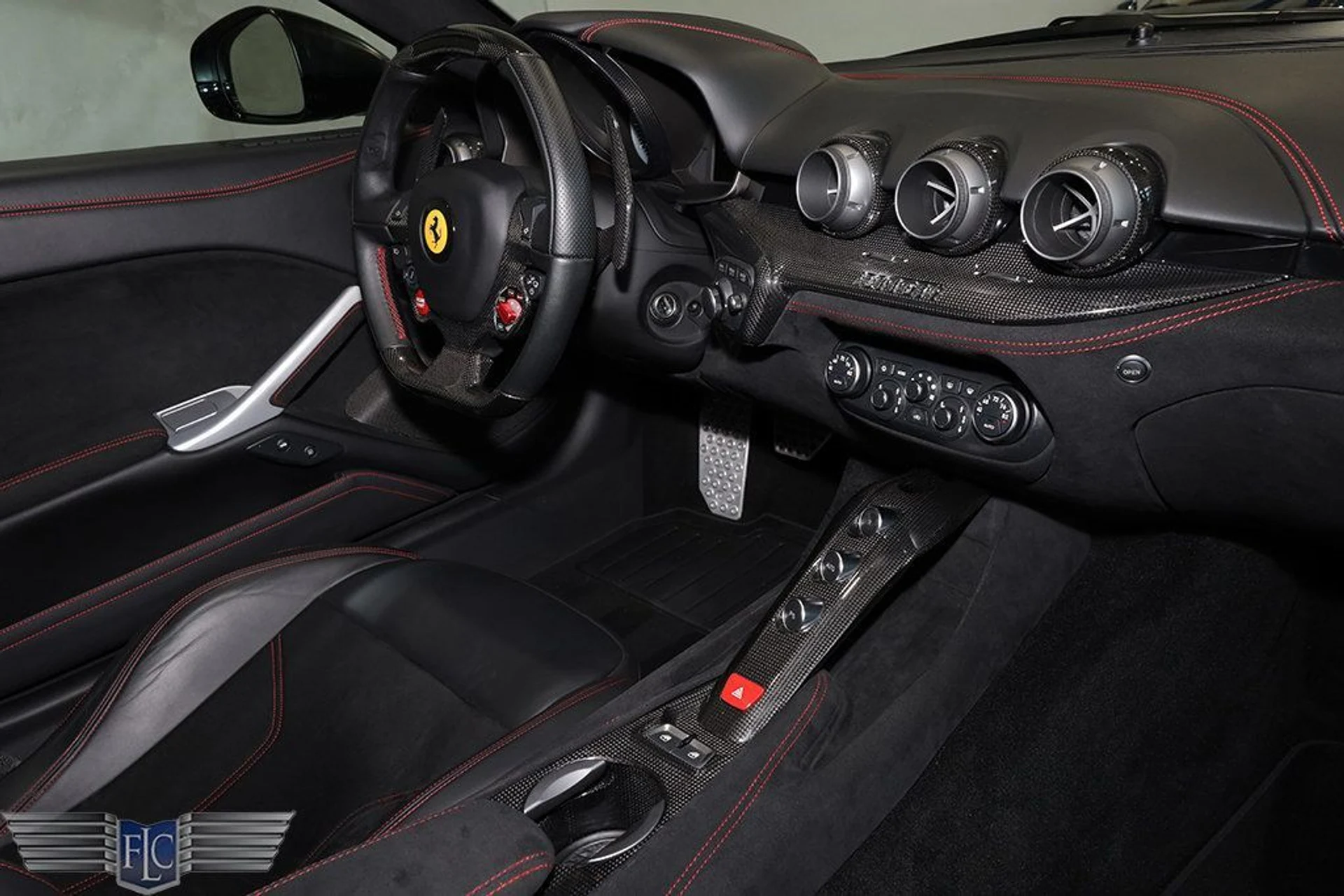 mph024_2304339470_used_2014_ferrari_f12berlinetta_2drcoupe_9689_22910558_25_1024_554ee3ecb0
