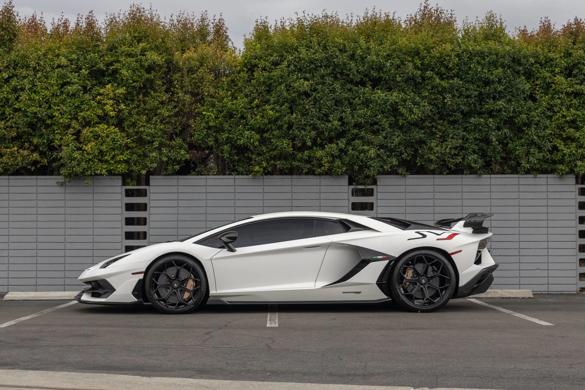 mph024_2319965723_Used_2019_Lamborghini_Aventador_LP_770_4_SVJ_1747538524_6a7796dd21