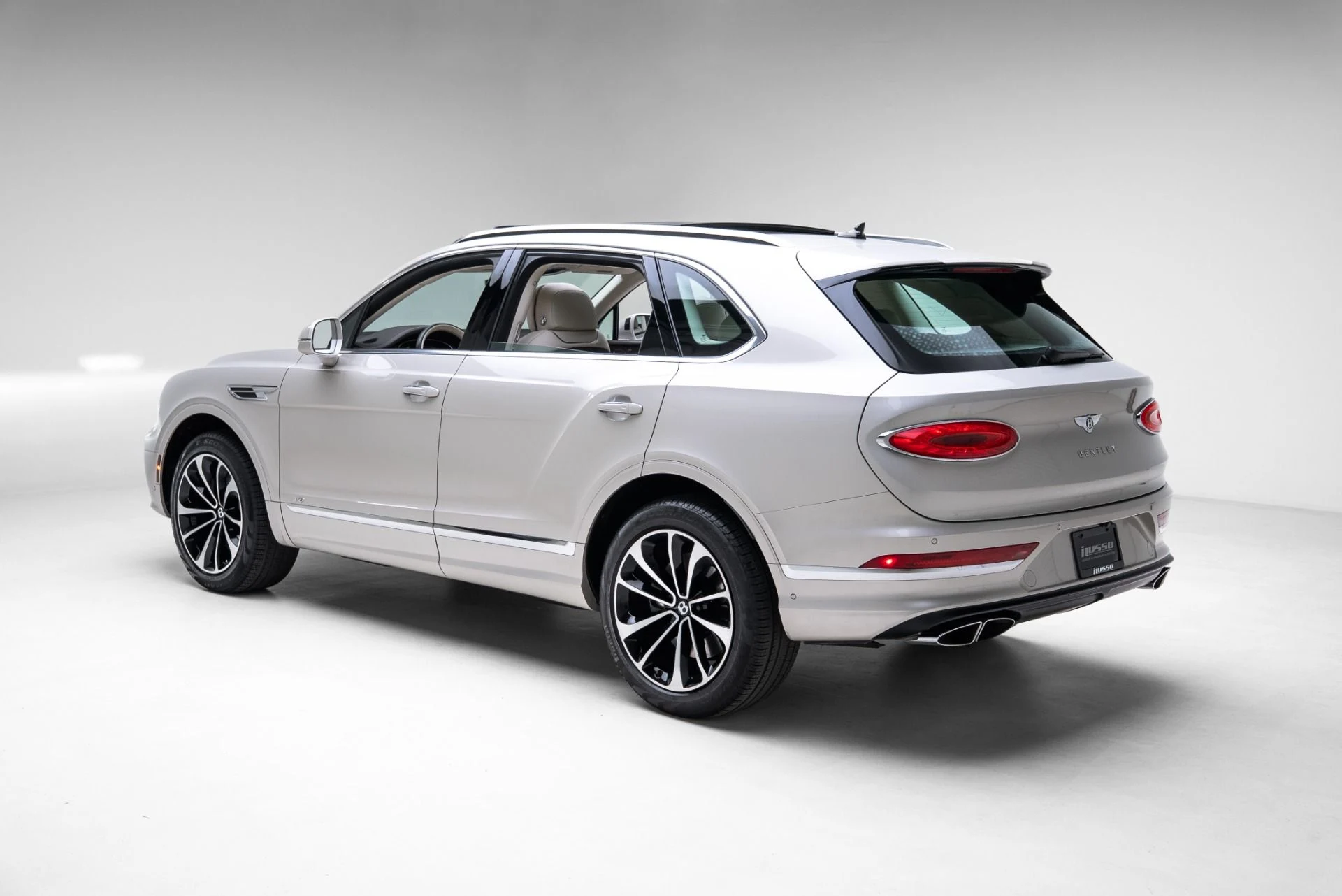 mph024_2320572842_Used_2021_Bentley_Bentayga_V8_1774990523_0915130685