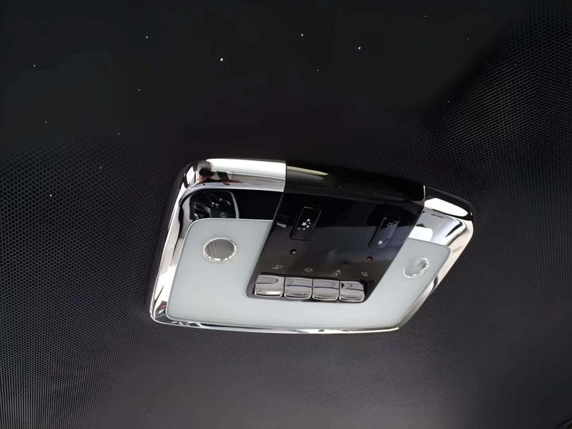 mph024_2322302004_84yoo1826u577d1hvpm2ro67dm3y_714a40087a