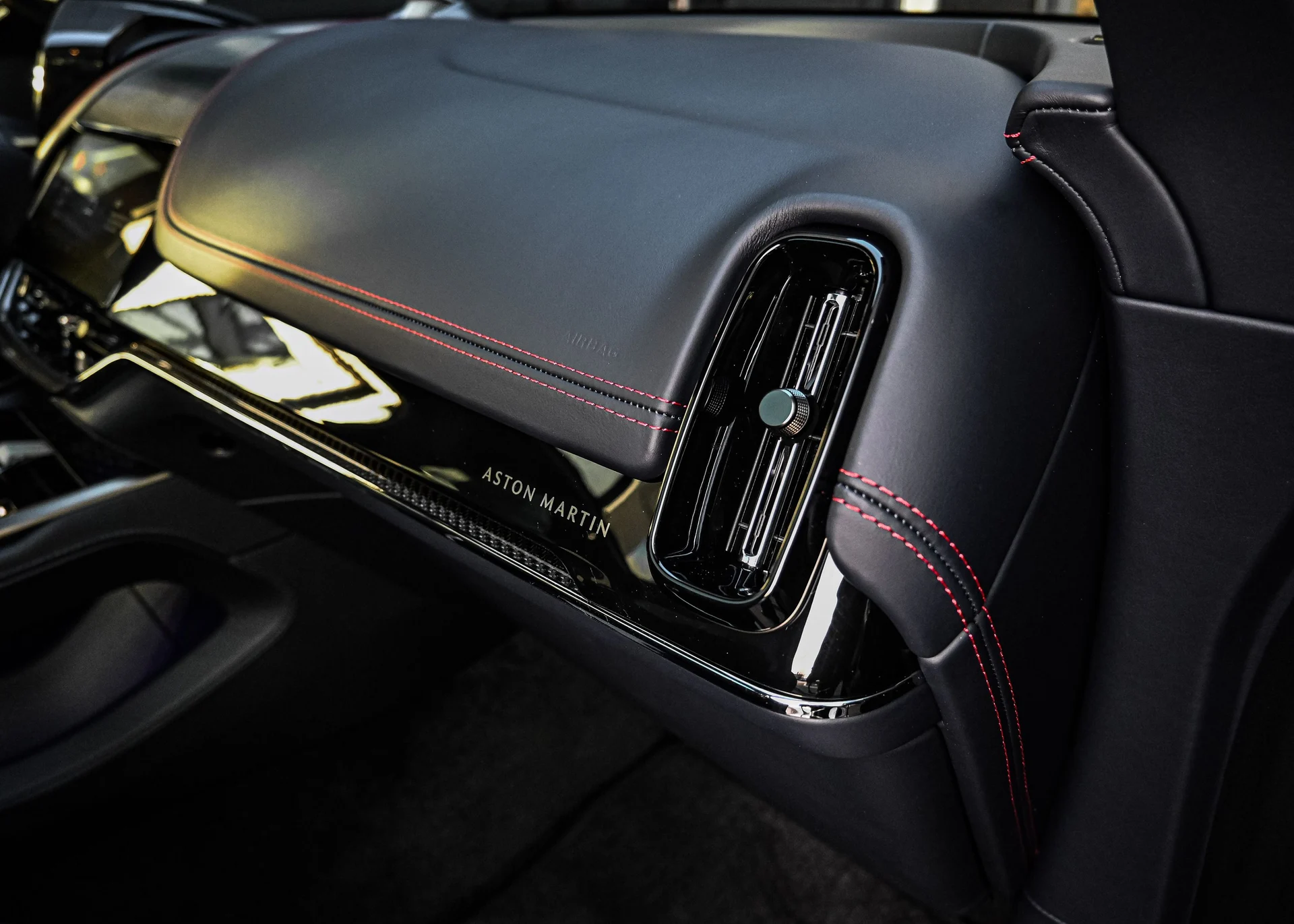 mph024_2323915969_9786930b_d47d_400f_9905_6204c52044c2_52d861e816