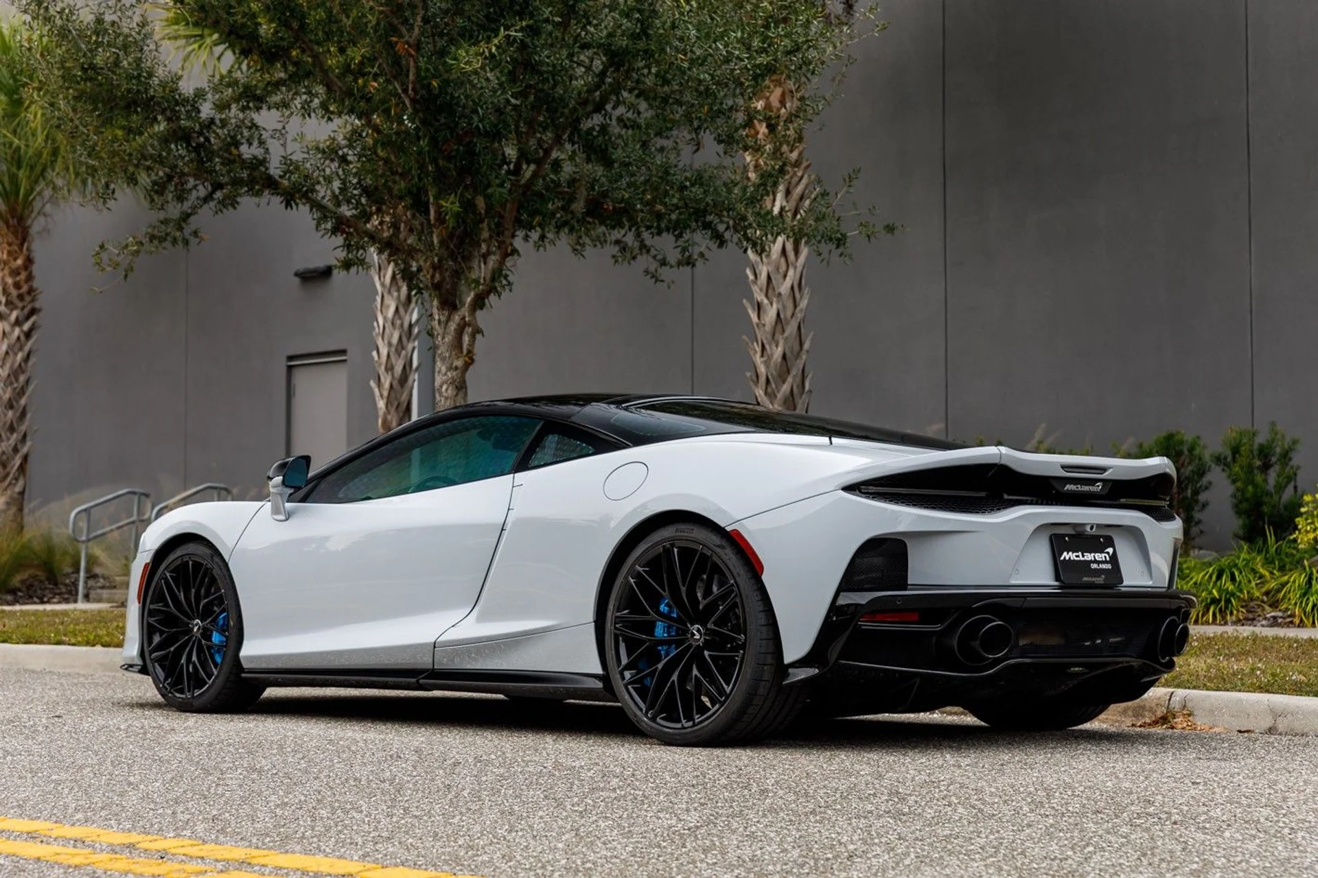 mph024_2324337462_642_p25_l_a870e7e278