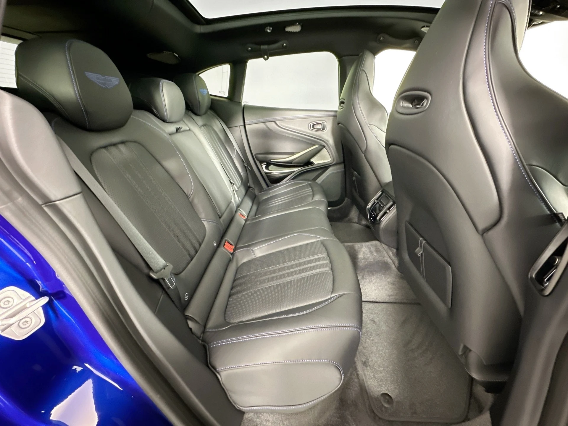 mph024_233328547_25_f475d9f7e0