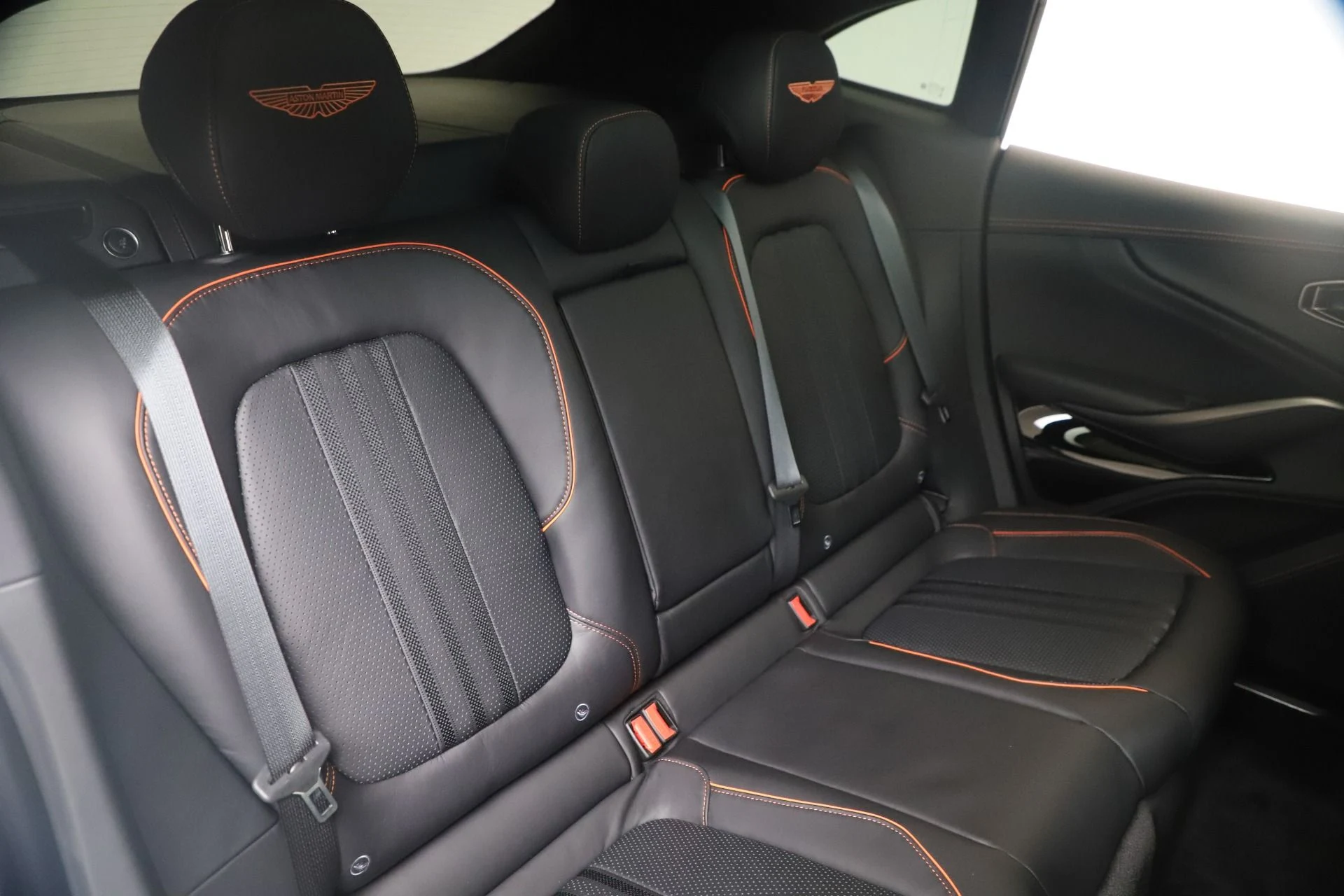 mph024_2335480408_New_2025_Aston_Martin_DBX_707_0e2f35669d