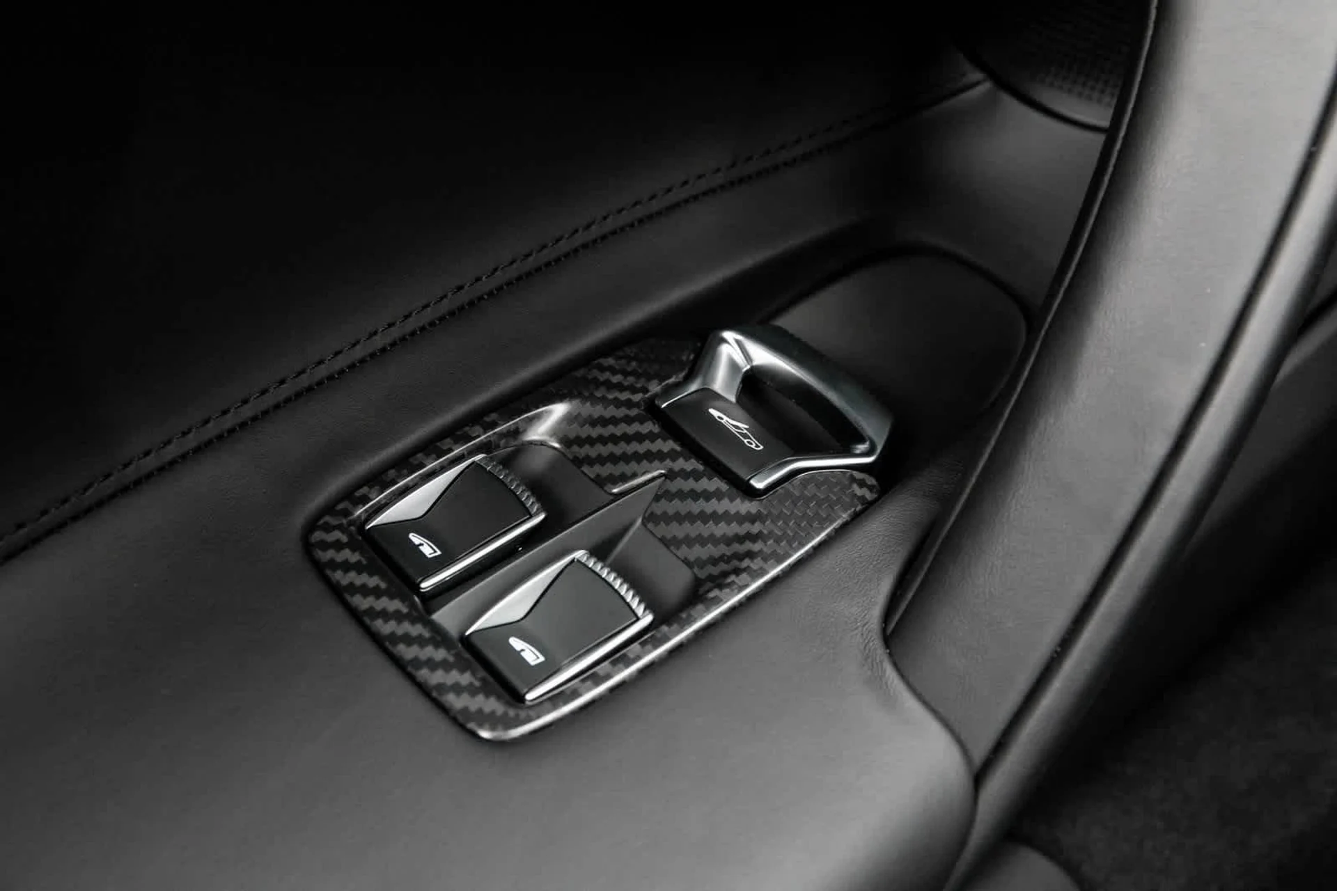 mph024_2336635386_25_d2e99fce9f