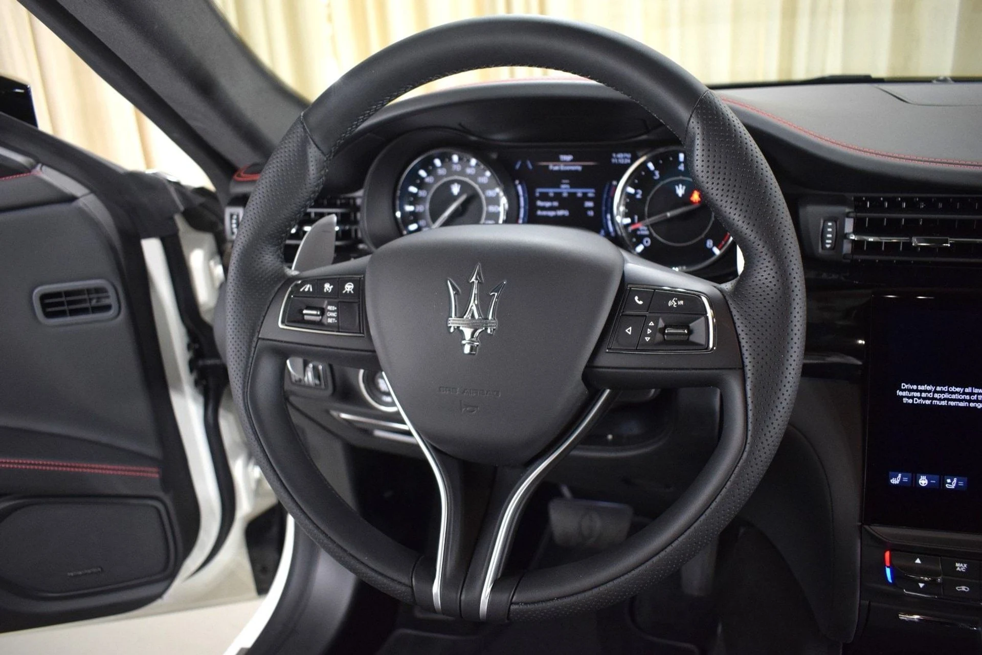 mph024_2344817862_a9e702258fe72106abd73541a56c3414x_b8bcb67170