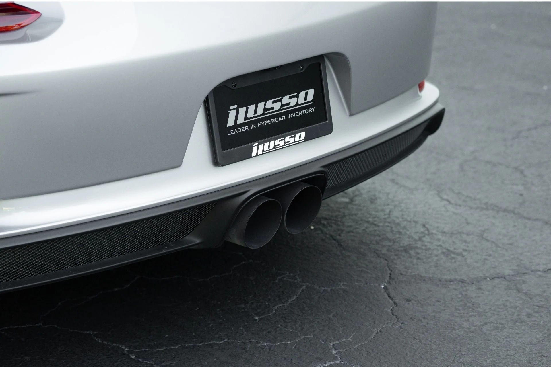 mph024_2347808271_Used_2018_Porsche_911_GT_3_1761946041_4b96605ecc