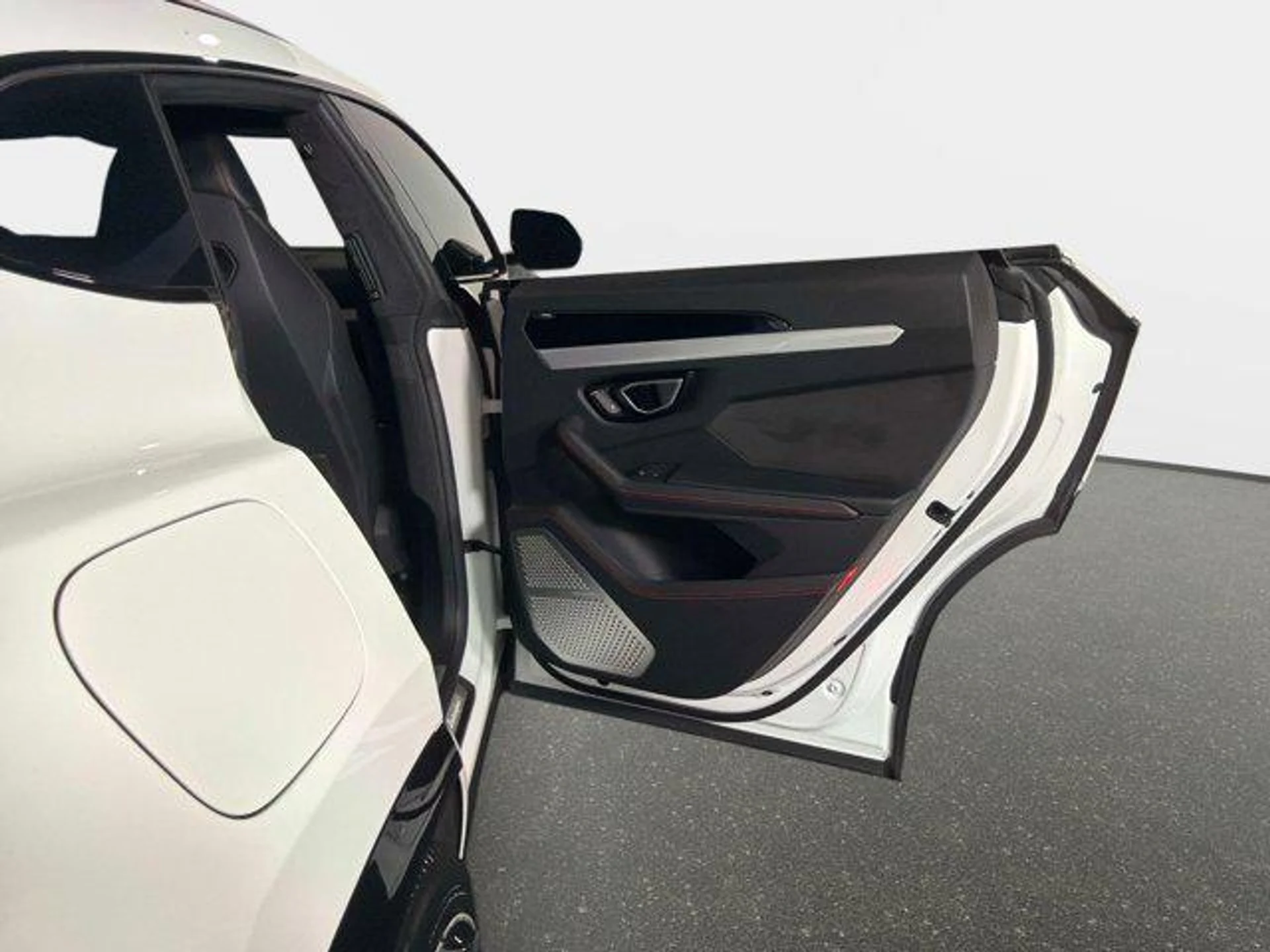 mph024_2347890831_Q_m_Suqdu_O_Looi2snojzcp8j4i_NU_86f7194f37