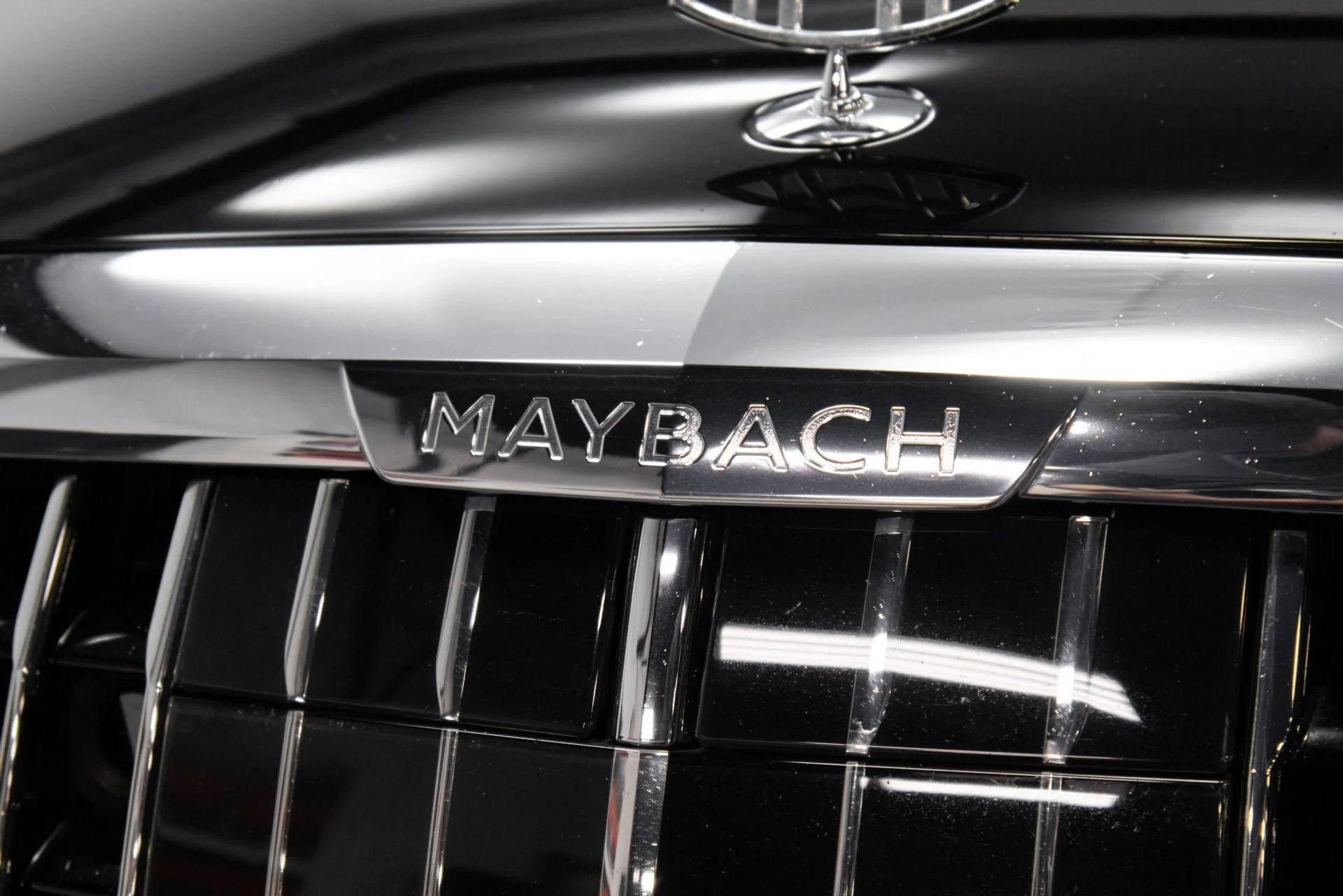 mph024_2348923047_Used_2019_Mercedes_Benz_S_Class_Maybach_S_650_1763220768_24ecb15537