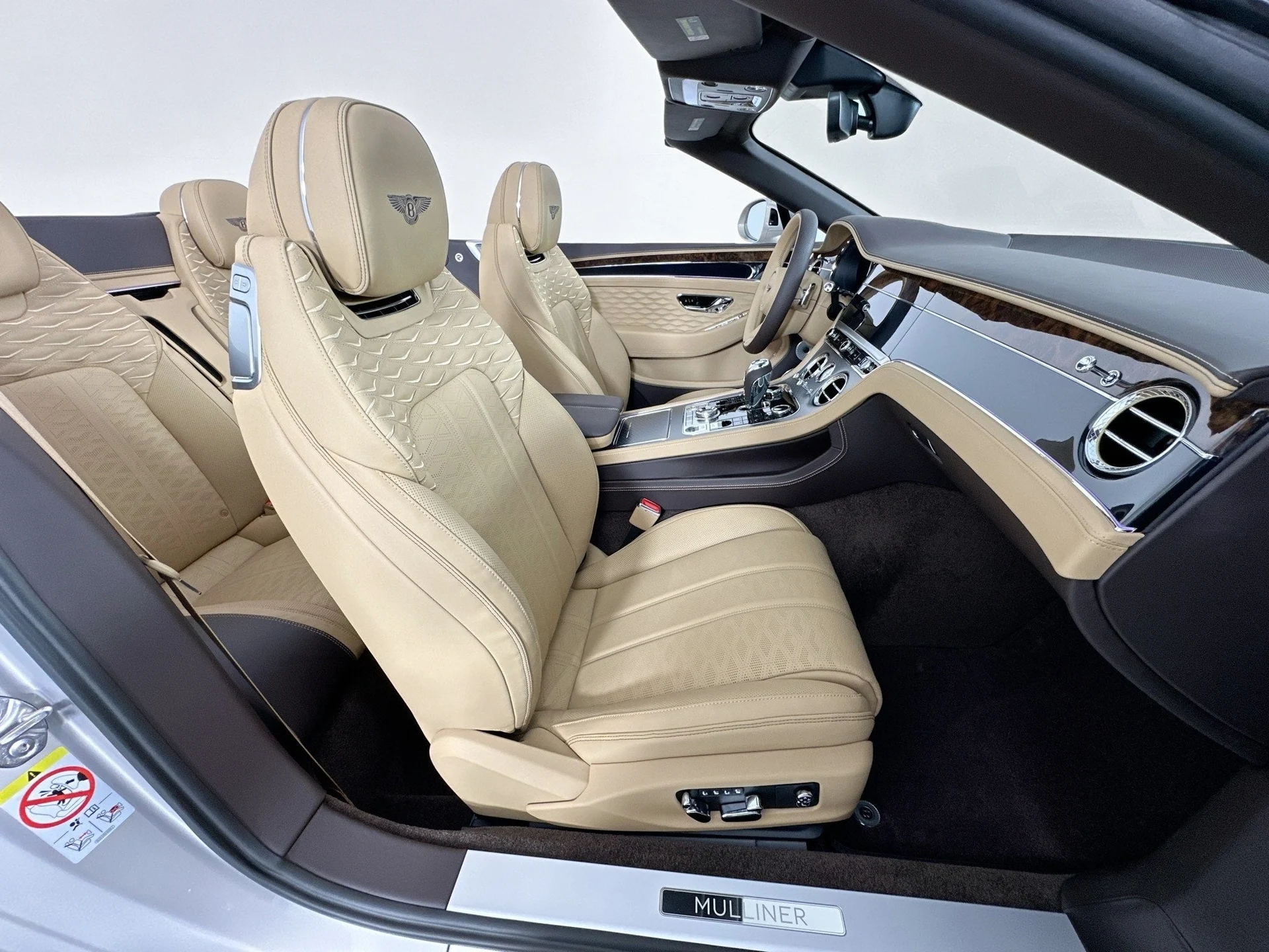 mph024_235190107_25_3325db761c