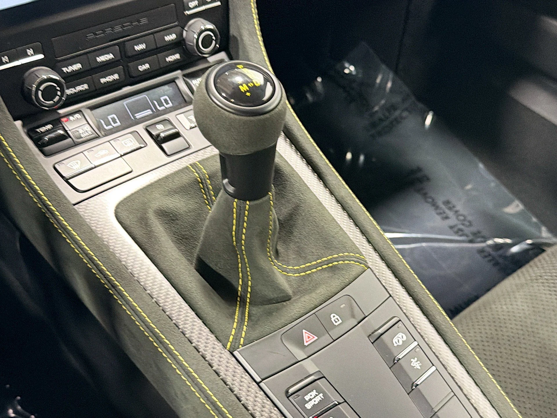 mph024_2352372849_c76b1d0d3c124c1fcf49d9d1dfbd716f_cf142cf165