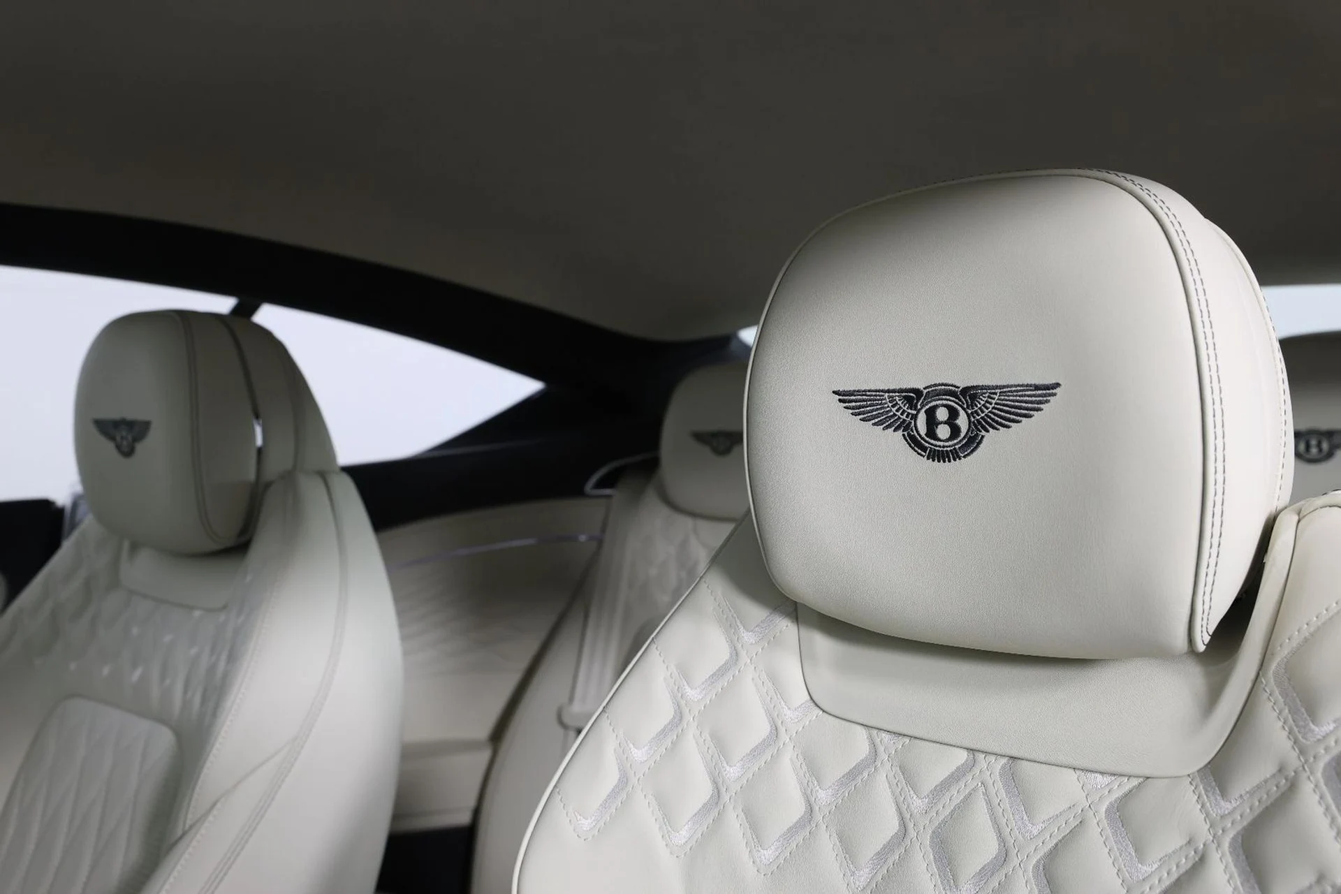 mph024_2357170737_fed2c5bed4f6817167696b3d55e47504_4974db0d36