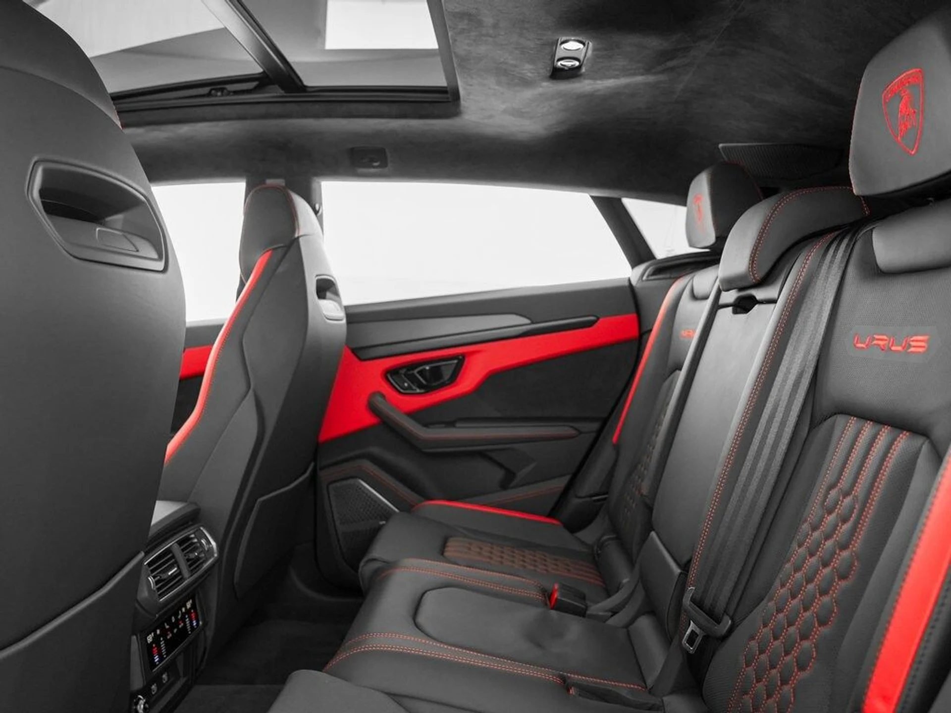 mph024_2365923447_e6d9ba84e97b09f412cb90a04ab4eb1bx_9610b27e96