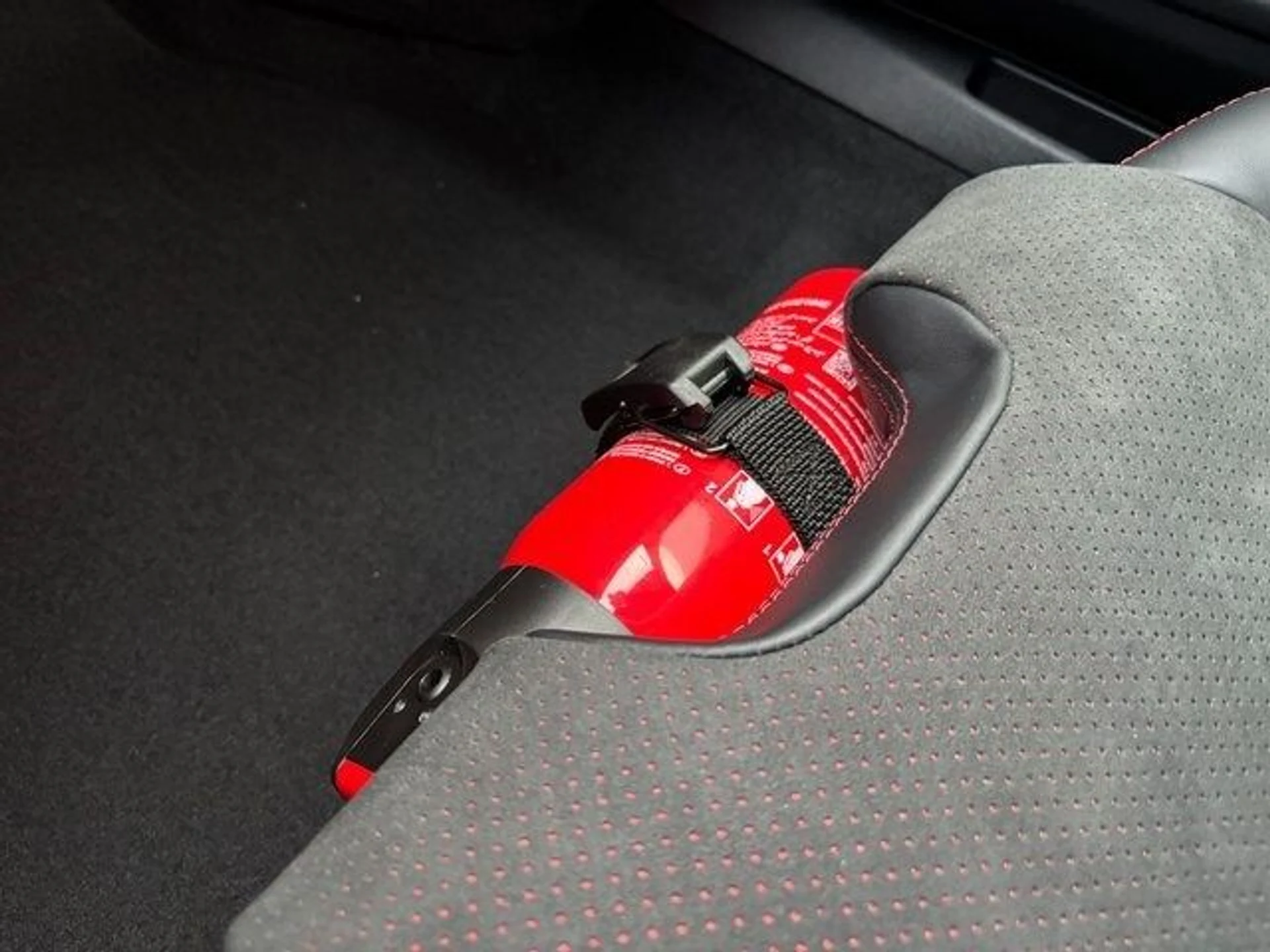 mph024_2366771091_966cd77d0f9543bbbfa84c6ee769387dx_9b8d238630