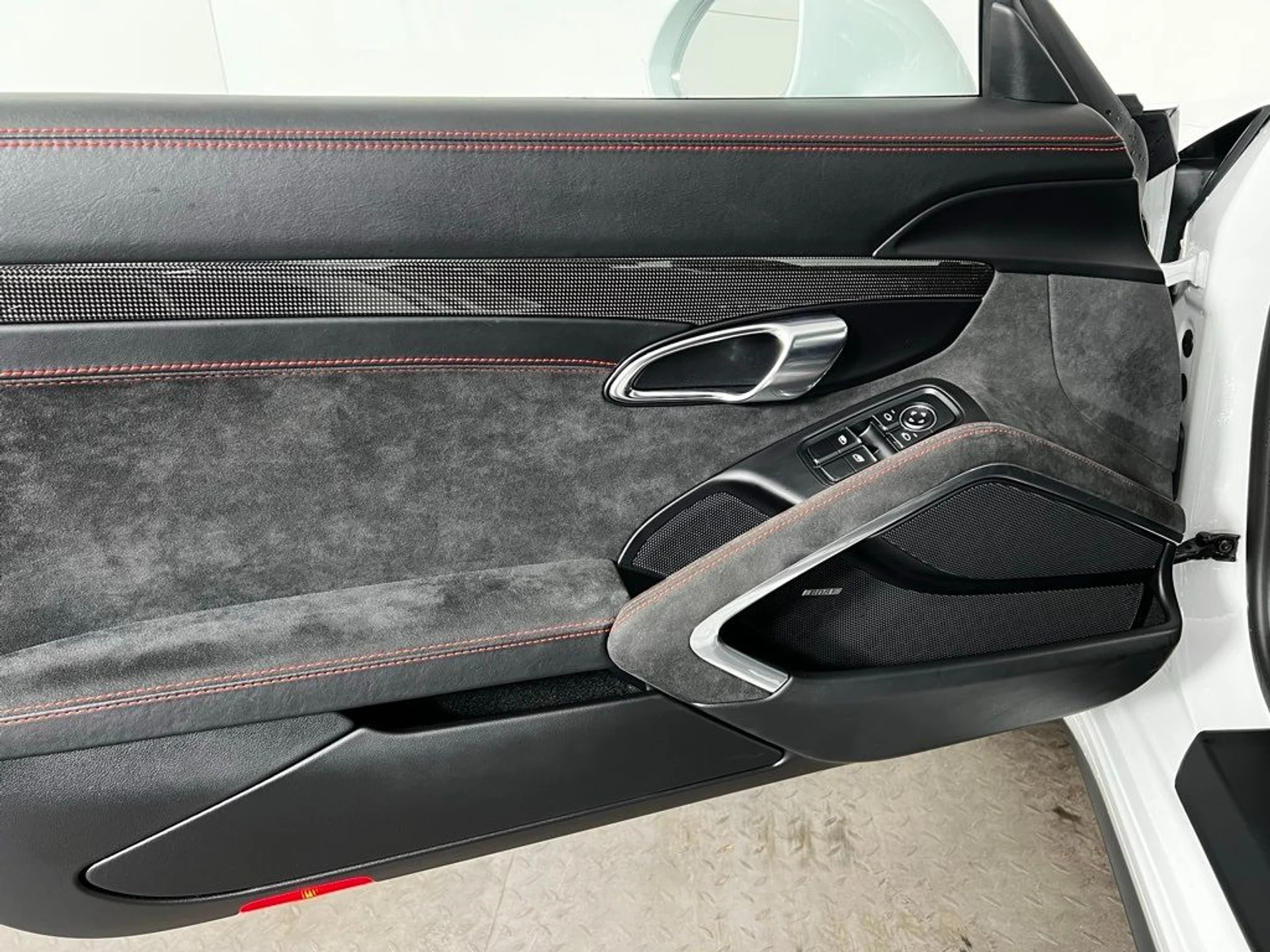 mph024_2368726200_e3f7bf932983bde1324d2ccef1d625b7_81821bc83b