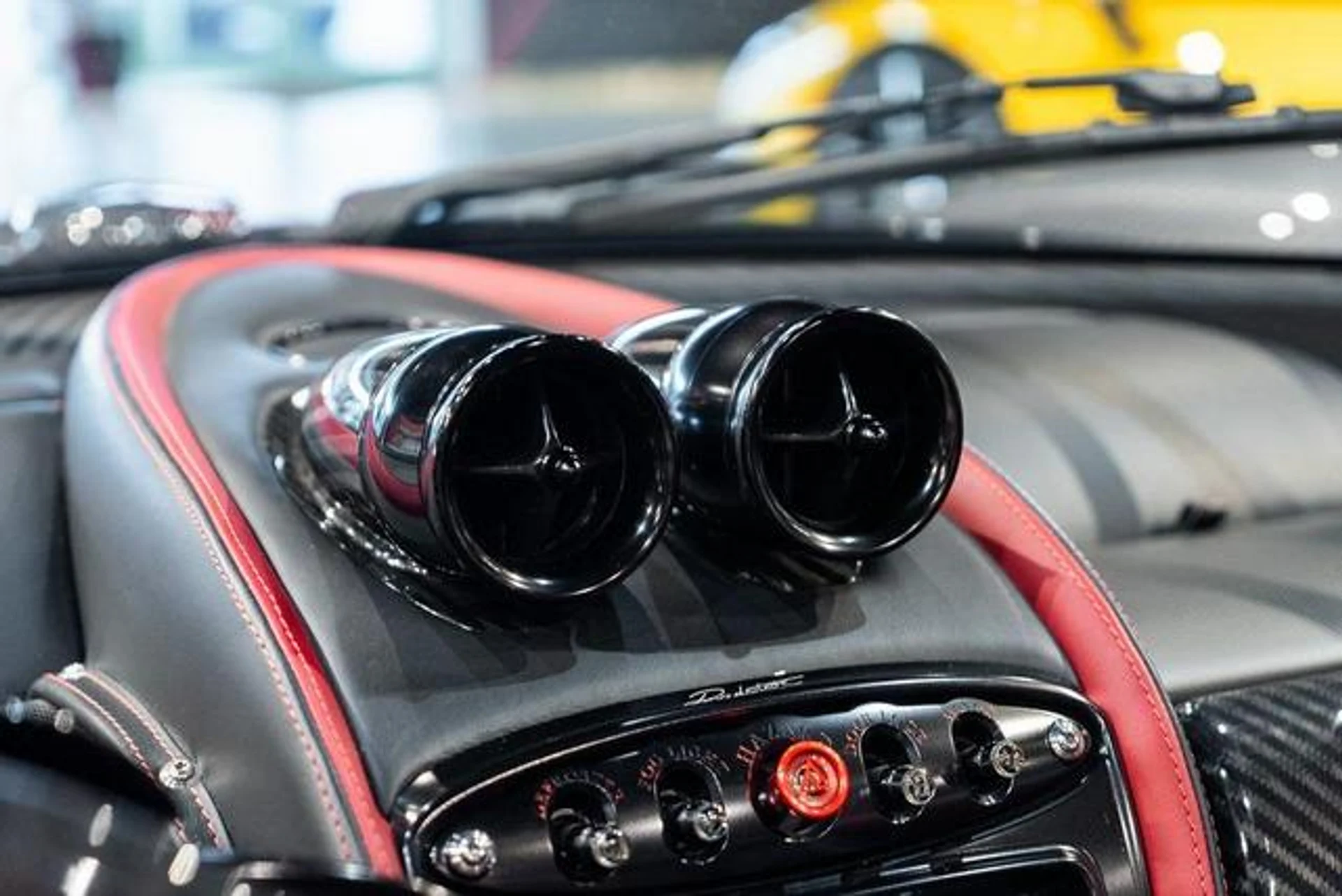 mph024_2369109942_0_H7kt_G_Sqmcgwy_W7_Oj29o6b_W5_V_Mg_a45b3cbad0