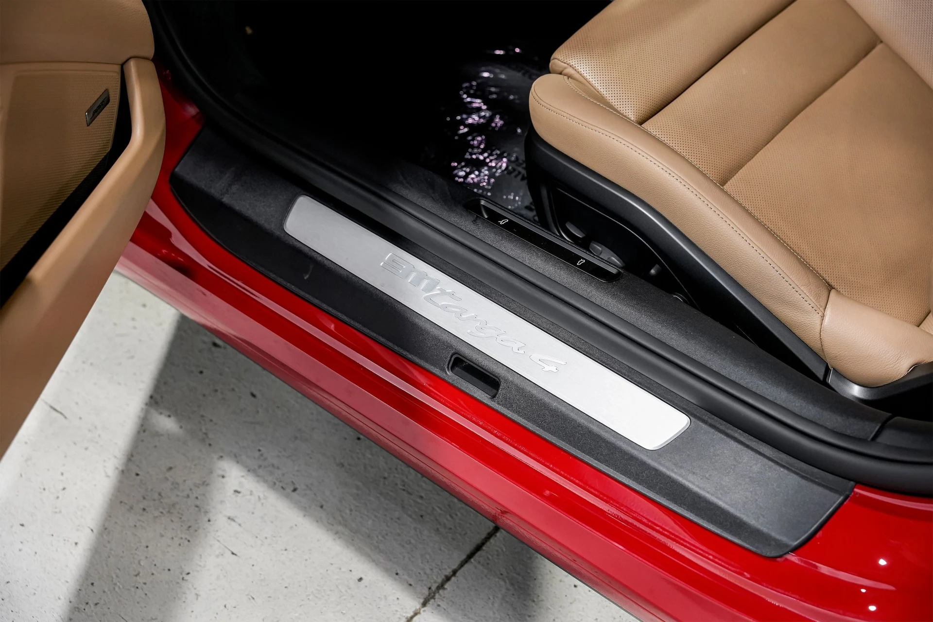 mph024_237165742_c3b280c4675e1dbdcf16026dbd11076dx_4fc2e24f15