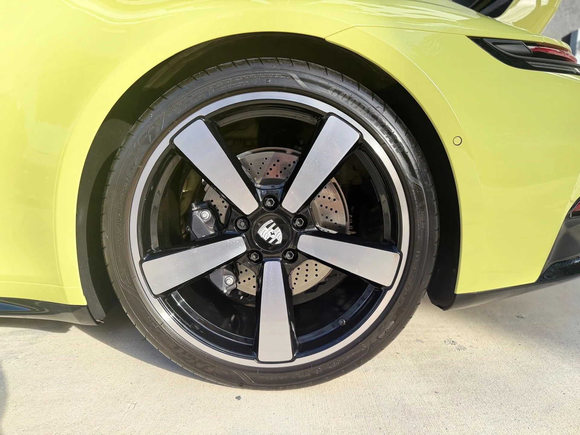 mph024_2374562393_Whats_App_Image_2025_12_18_at_5_56_32_PM_27_352ccf18c2