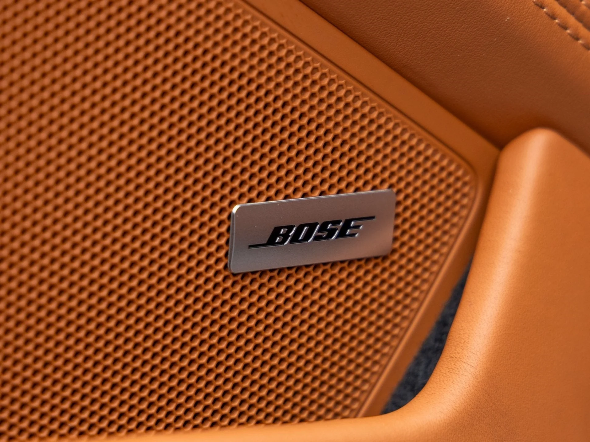 mph024_2377004124_25_9c2ff3a43b