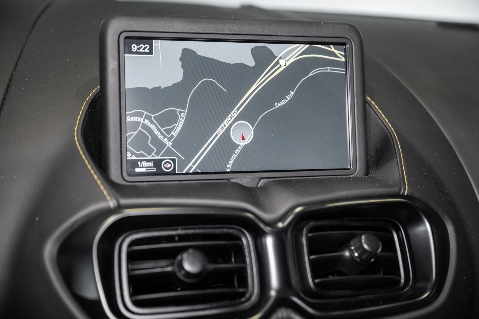 mph024_2377460007_Used_2019_Aston_Martin_Vantage_1765989078_af947c79bb