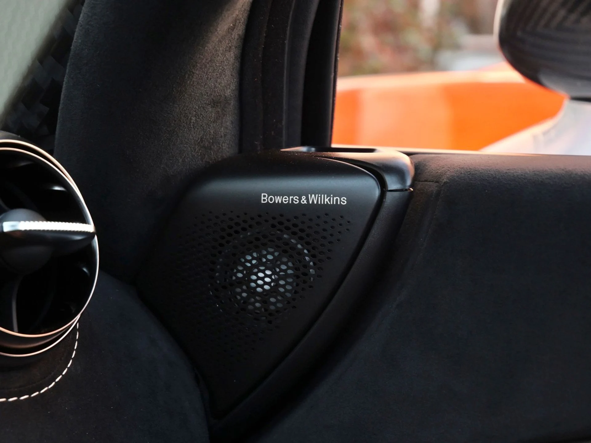 mph024_2385747525_9c48c8e8bdccaacd061f834c3f2a2cdcx_bffab98cd9