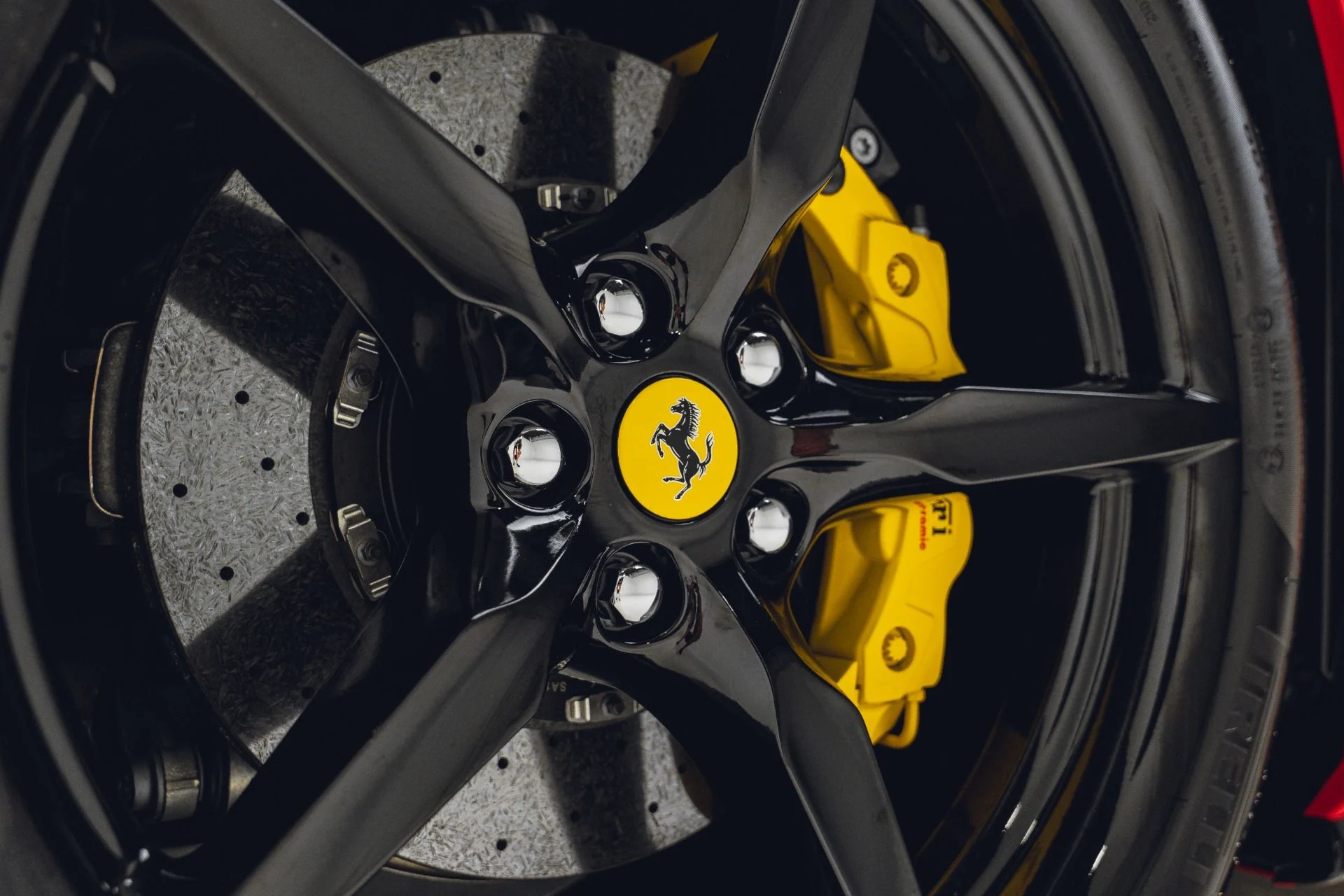 mph024_2386894023_Used_2017_Ferrari_488_GTB_1781799296_c662830967