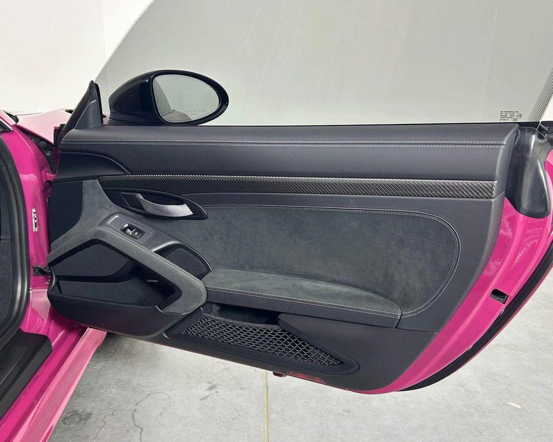 mph024_239232798_Rc_ZX_Rmve_0_P_Eo_S_Ubx_Ul8pliqlnk_3b7b5ce977