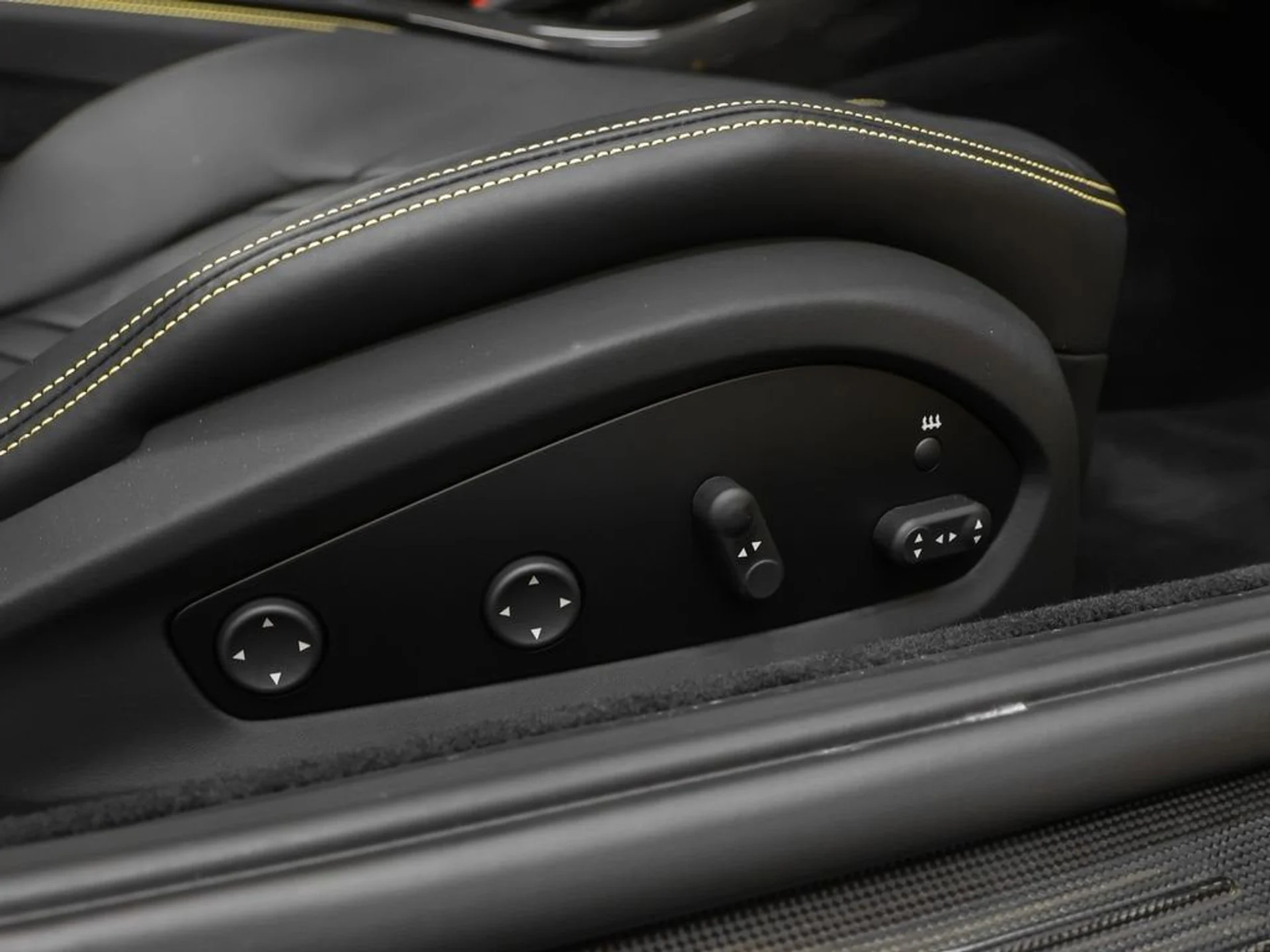 mph024_2393602632_25_c95492cc65