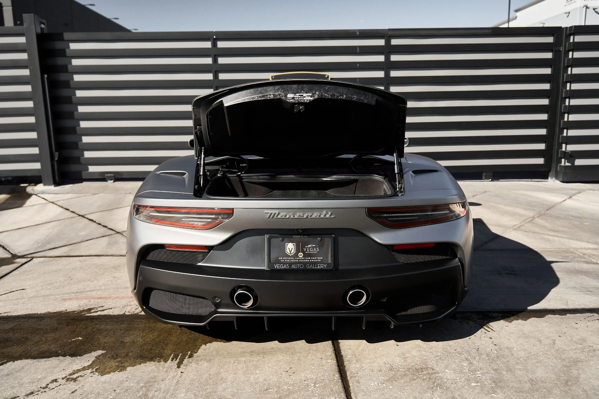 mph024_2395249267_Used_2023_Maserati_MC_20_Cielo_1761946883_4d9203bb0a