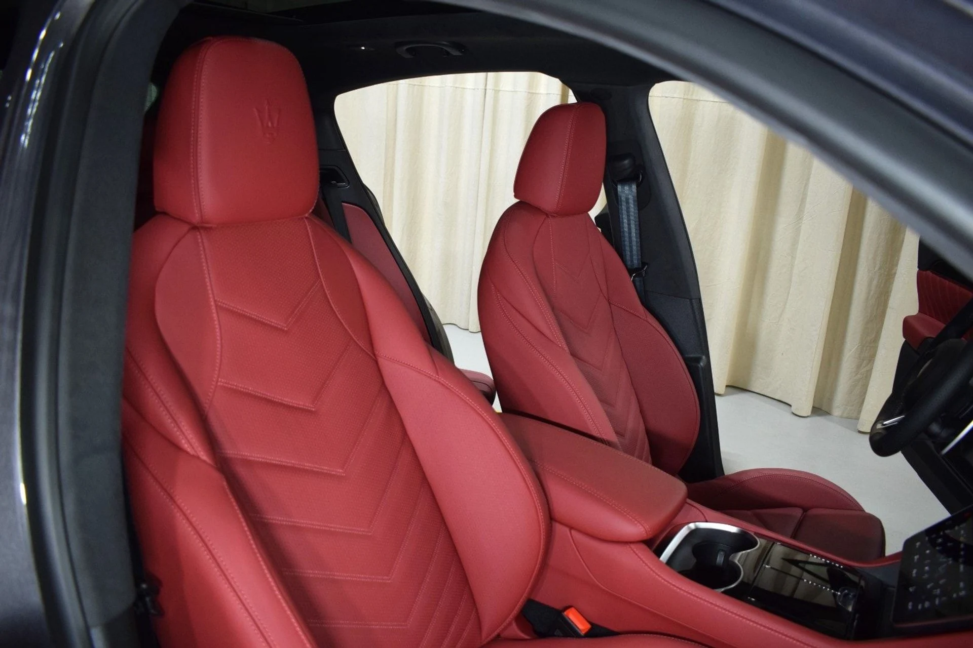 mph024_2399848590_a0aac00acbade0019ed8db7ace630630x_76ea63116d