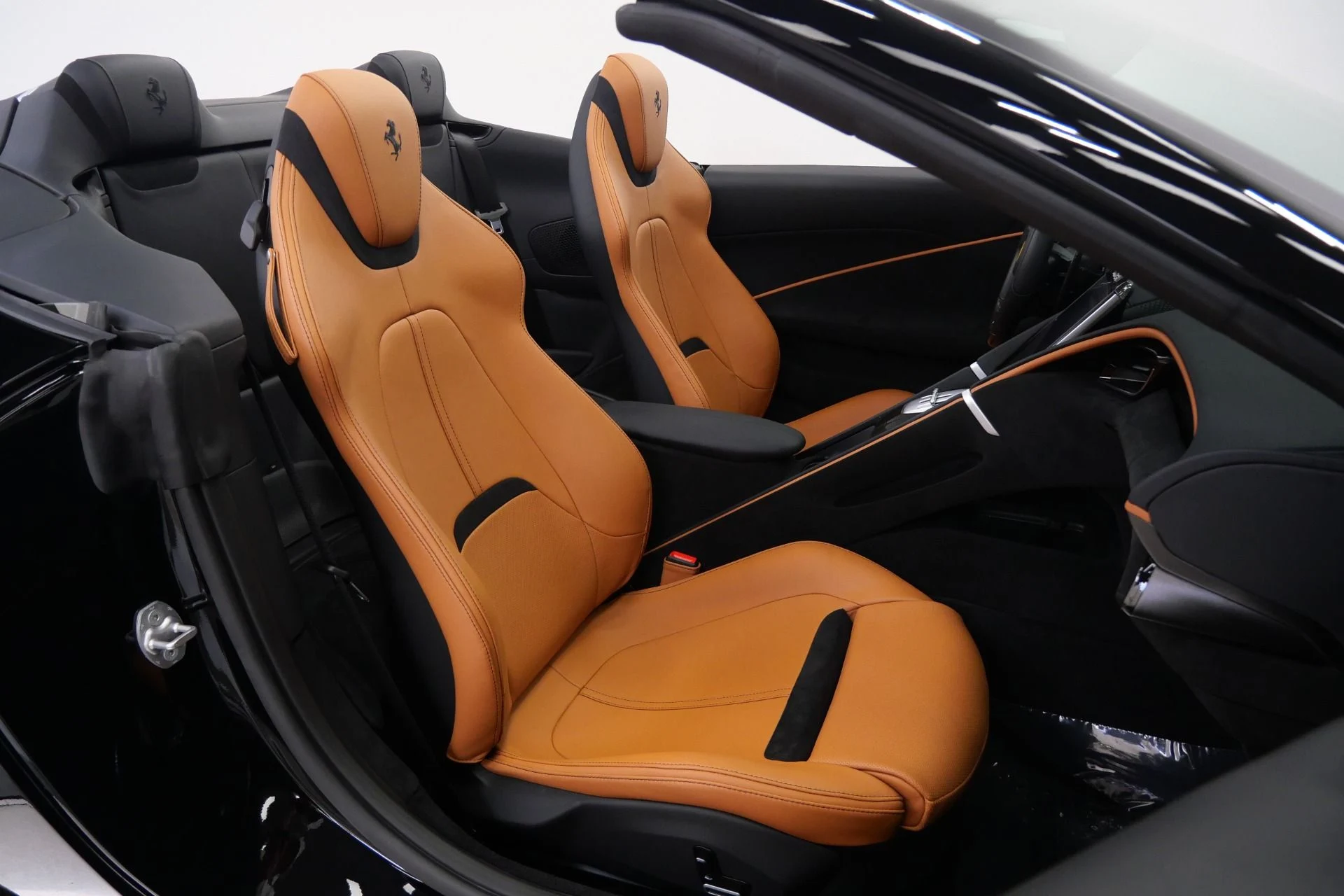 mph024_2401487764_Used_2025_Ferrari_Roma_Spider_Carbon_Fiber_Interior_Trim_Low_Miles_1784064795_d6f3ac55e3
