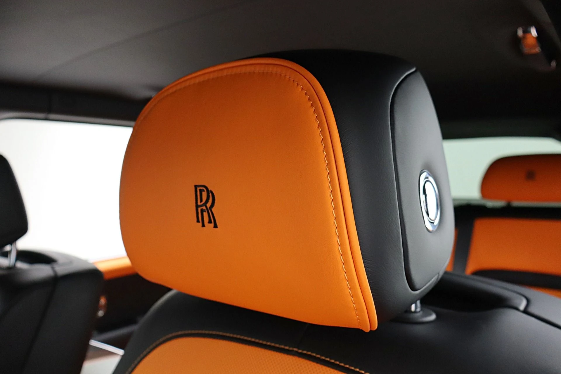 mph024_2401814213_Used_2023_Rolls_Royce_Black_Badge_Cullinan_LEASE_OPTIONS_AVAILABLE_64ac6ae337