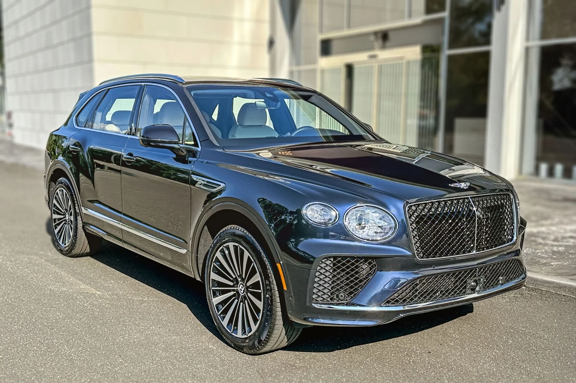 mph024_2403862496_New_2026_Bentley_Bentayga_V8_1783695010_0e820d78d0