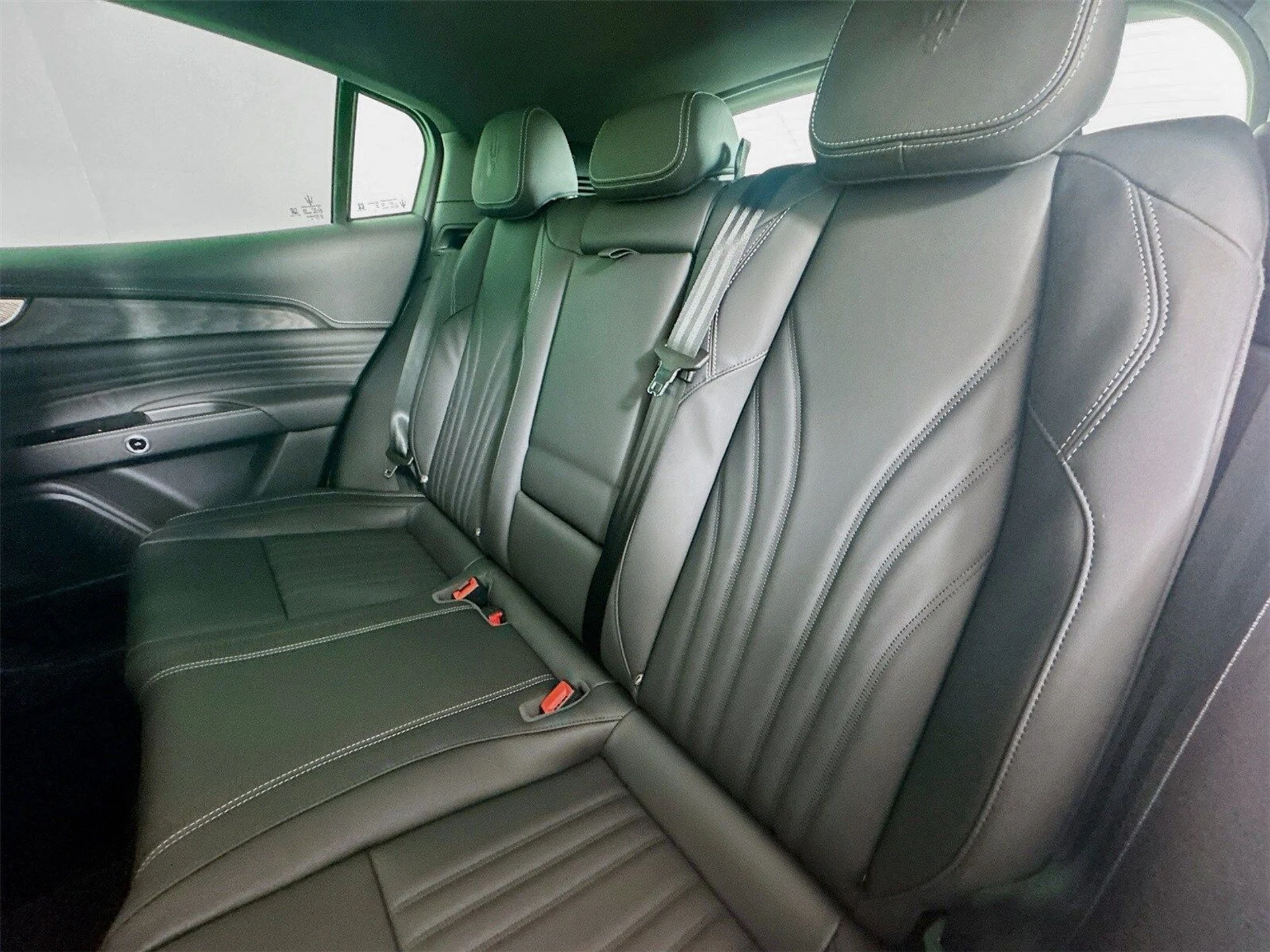 mph024_2410205101_37d2f5d3500c2eb18ef9f136474be145x_75323af98d