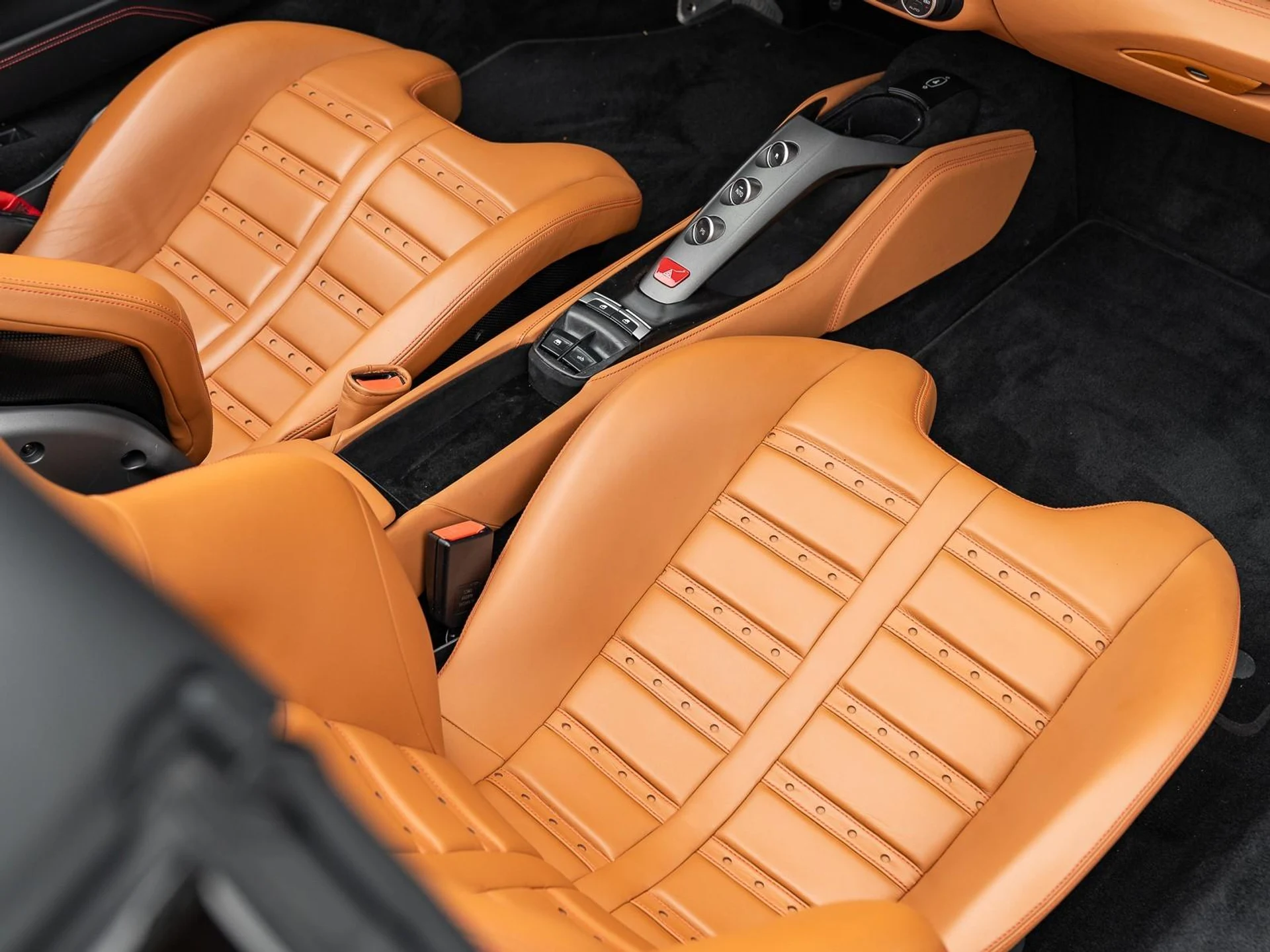 mph024_241499532_Used_2019_Ferrari_488_Spider_Convertible_1771513881_7d33e39369