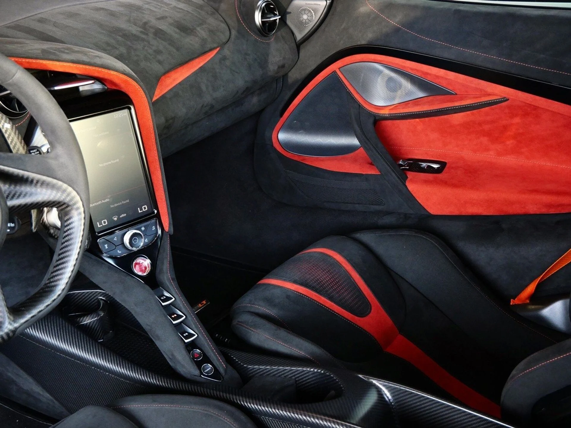 mph024_2418447299_6b2ab8d5af2c47767a07a8d4f6da8b8ax_26e2e39d49