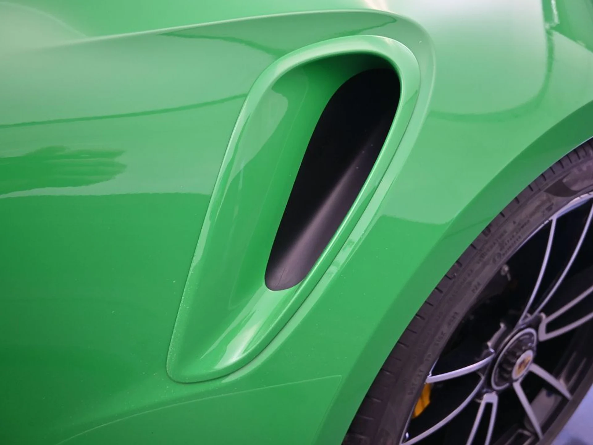 mph024_2420156365_64926683f2c812d033e2c898b2e92be2x_08374f303b