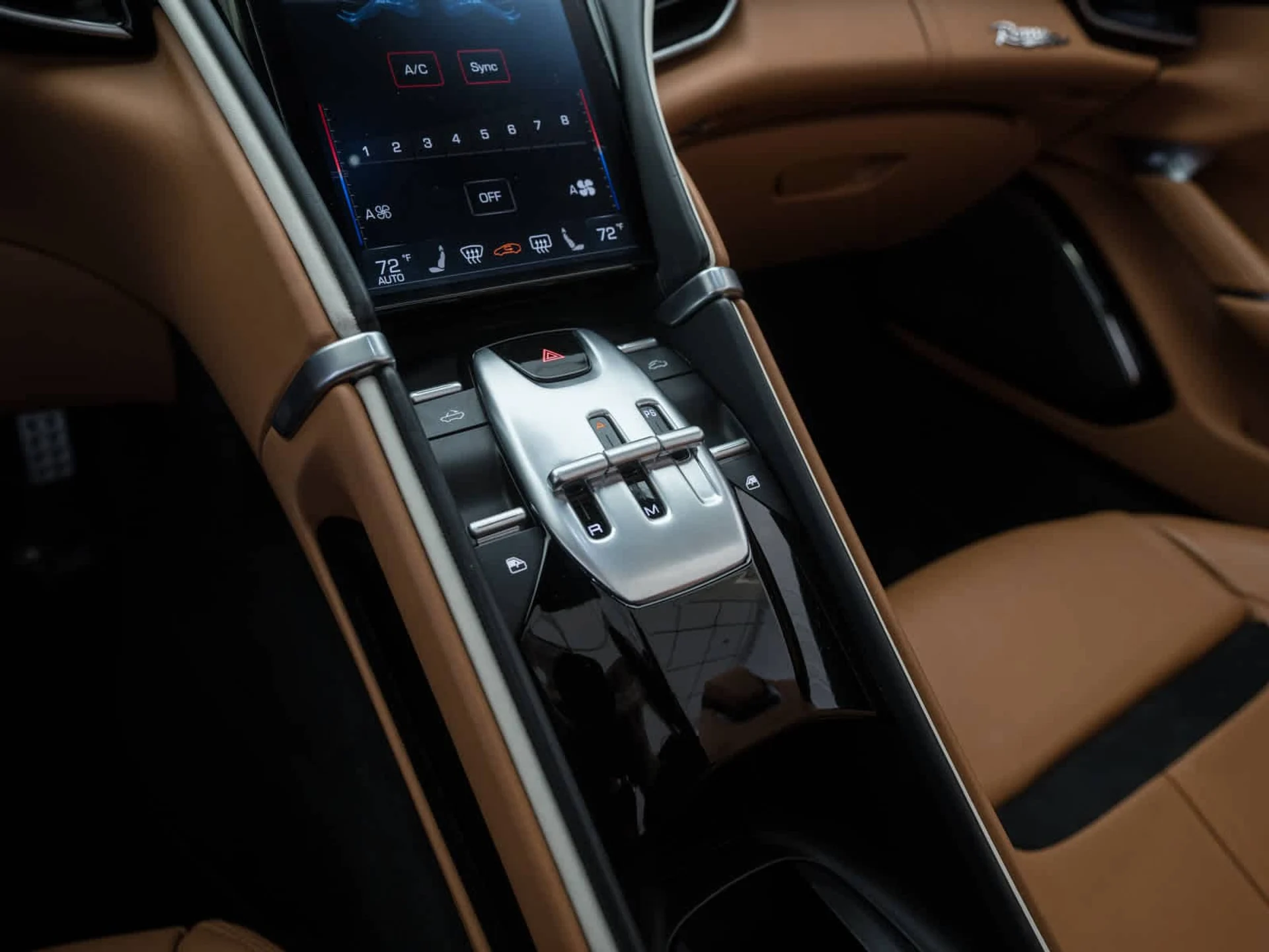 mph024_2427895361_b25f8592e61b68a5cebd1b3aca4bf9cax_00ad120bd9