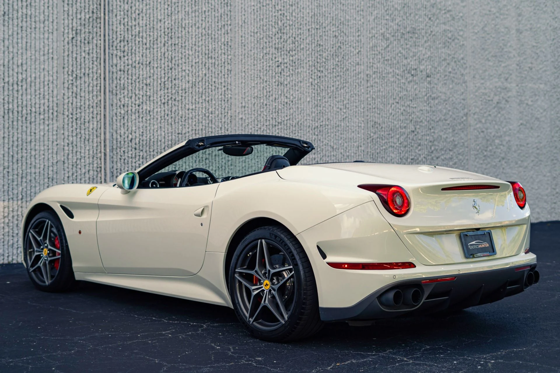 mph024_2430055519_Used_2017_Ferrari_California_T_251_K_MSRP_Special_Handling_Pack_Daytona_Seats_Powertrain_Warranty_1779481555_8022ccfe43