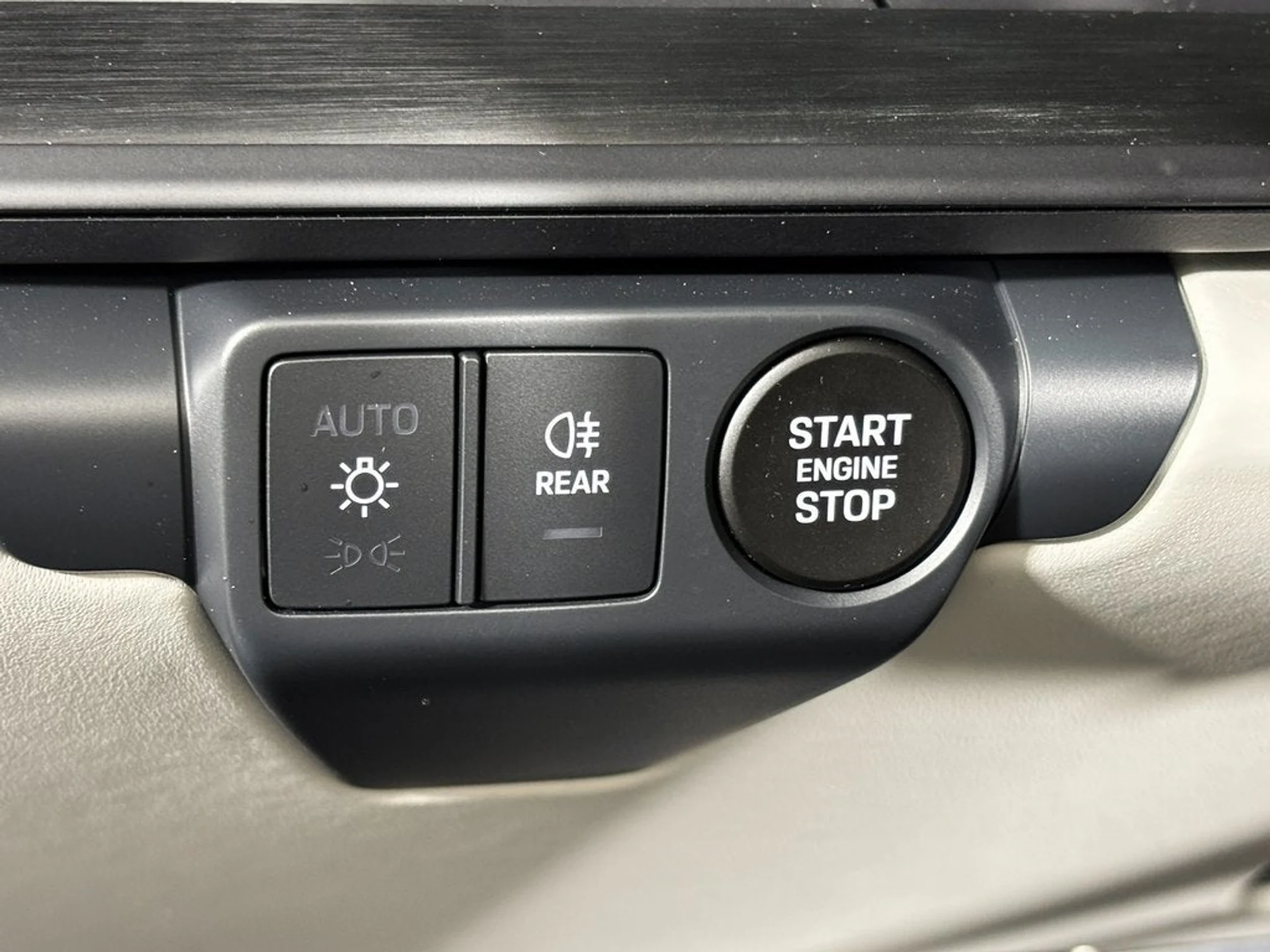 mph024_2432934795_25_ea8be2052c