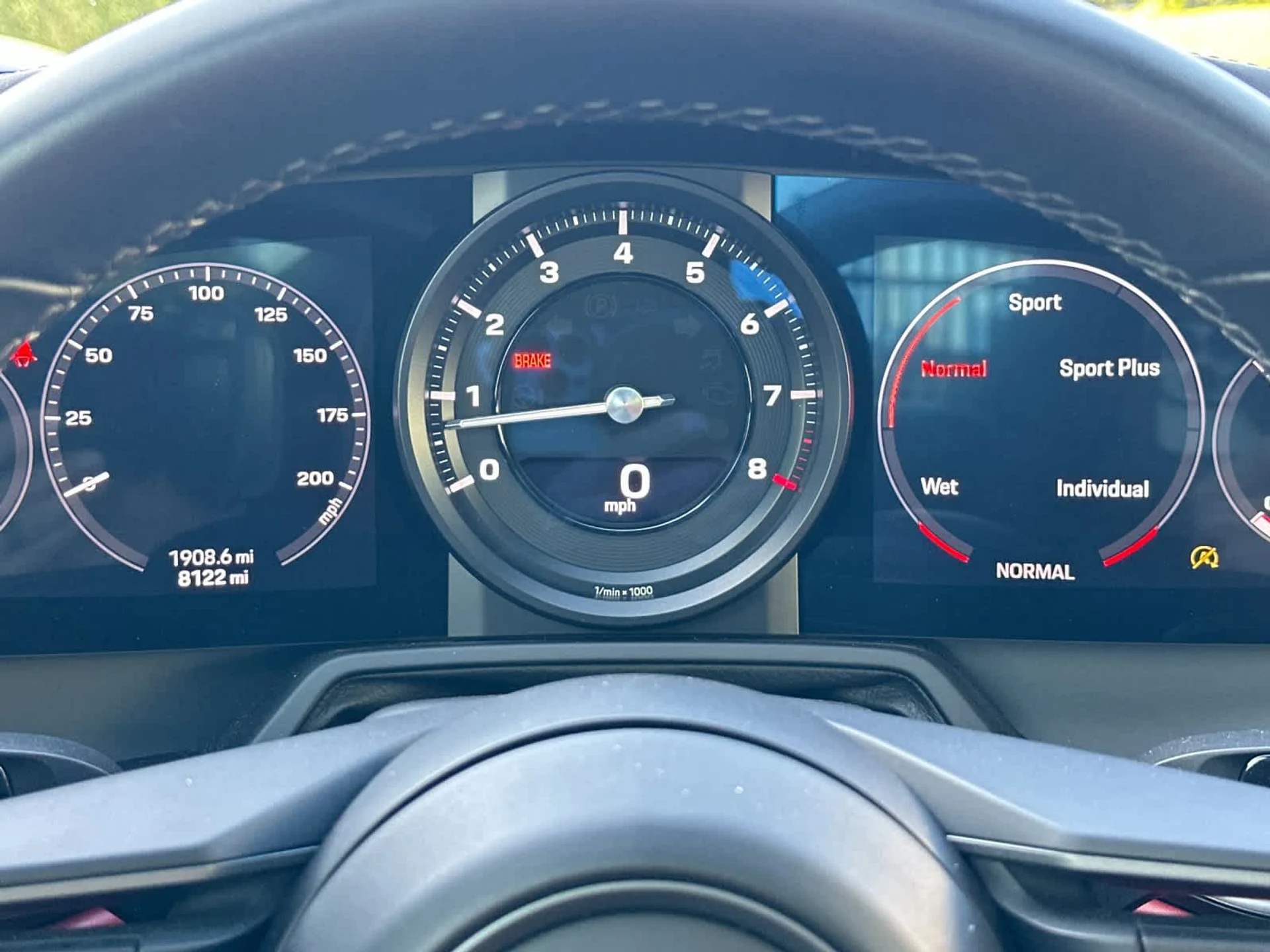 mph024_2433944036_25_26bd3868bb