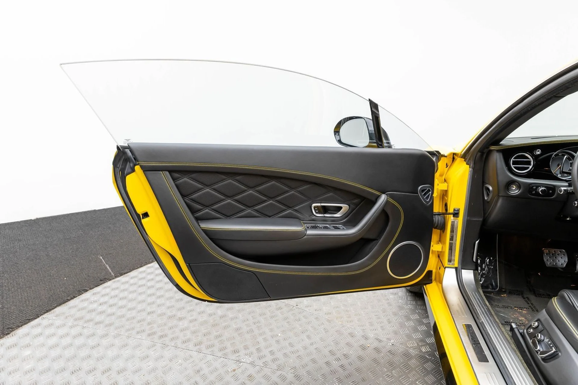 mph024_2435111168_25_c233f46f2c