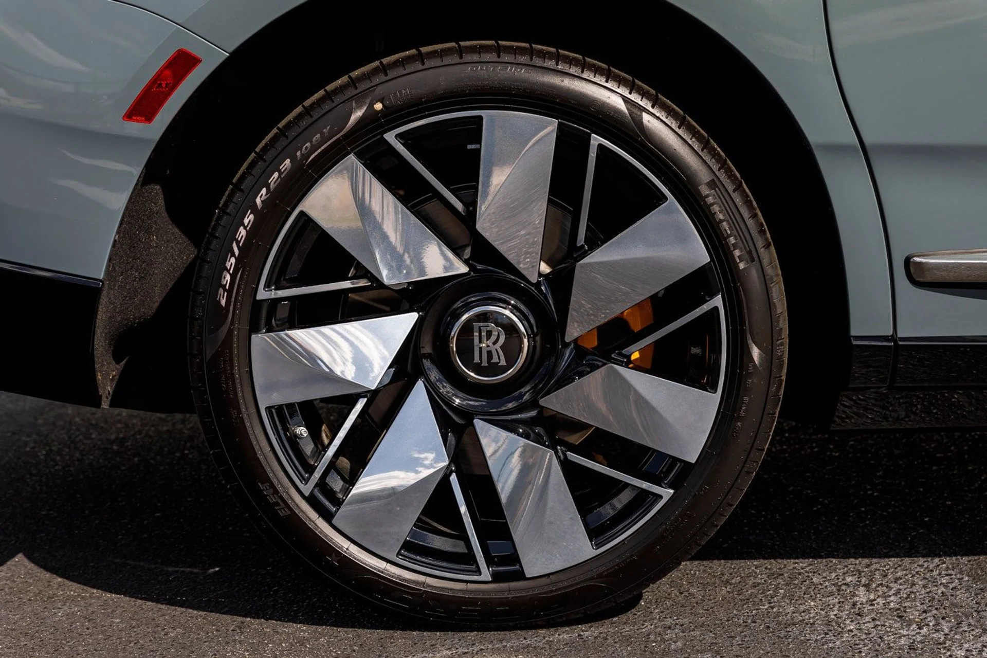 mph024_2435516338_c39e402c1e802ff6daeb0589781ca338x_f87dfc3747