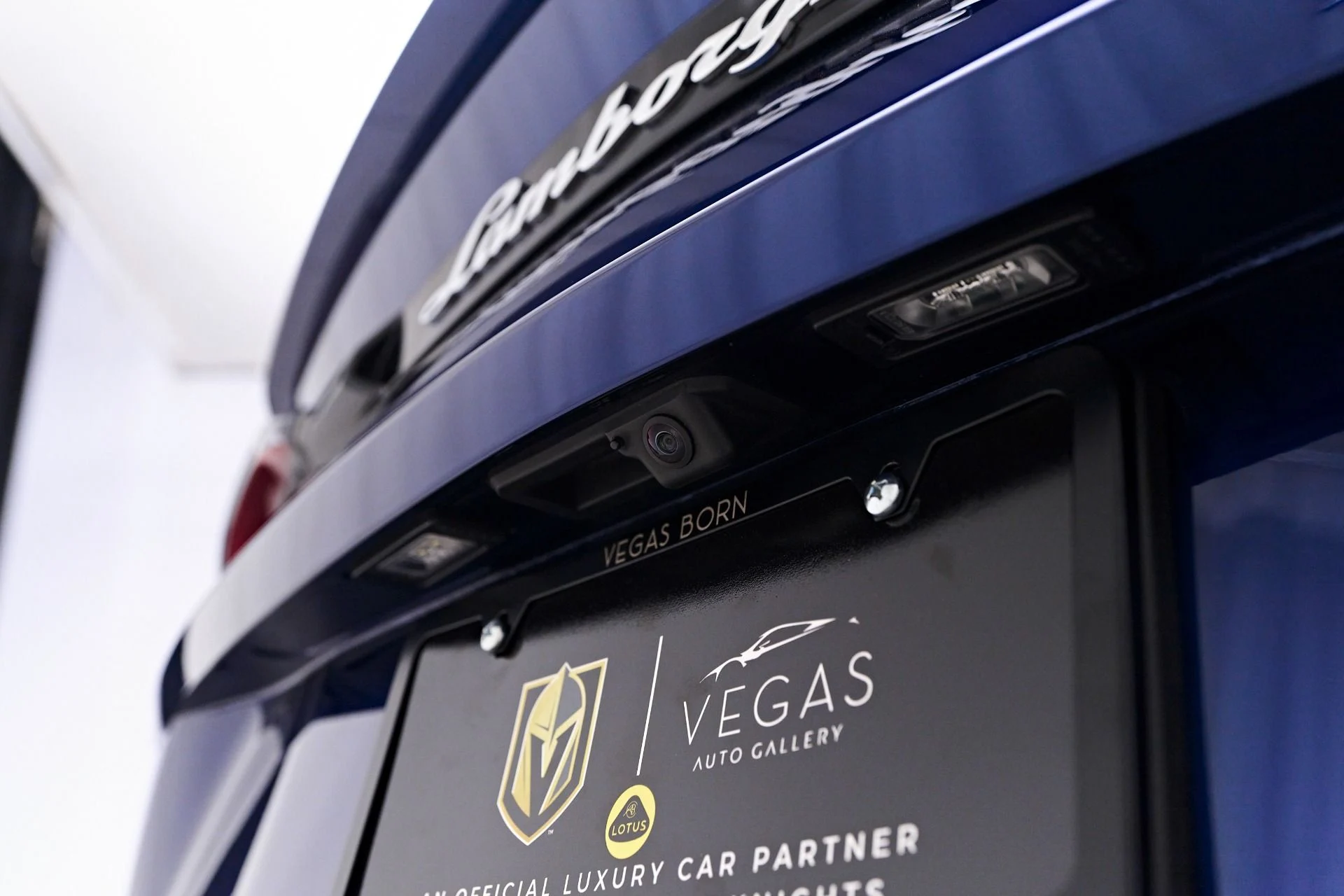 mph024_2437731856_Used_2020_Lamborghini_Urus_Base_1754965756_f12a50418f