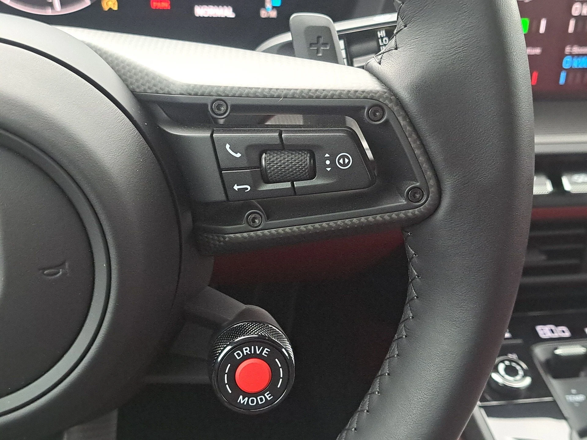 mph024_2437853421_75fec0dfbe75196bc93371be920d1668x_4f2e5bdbc7