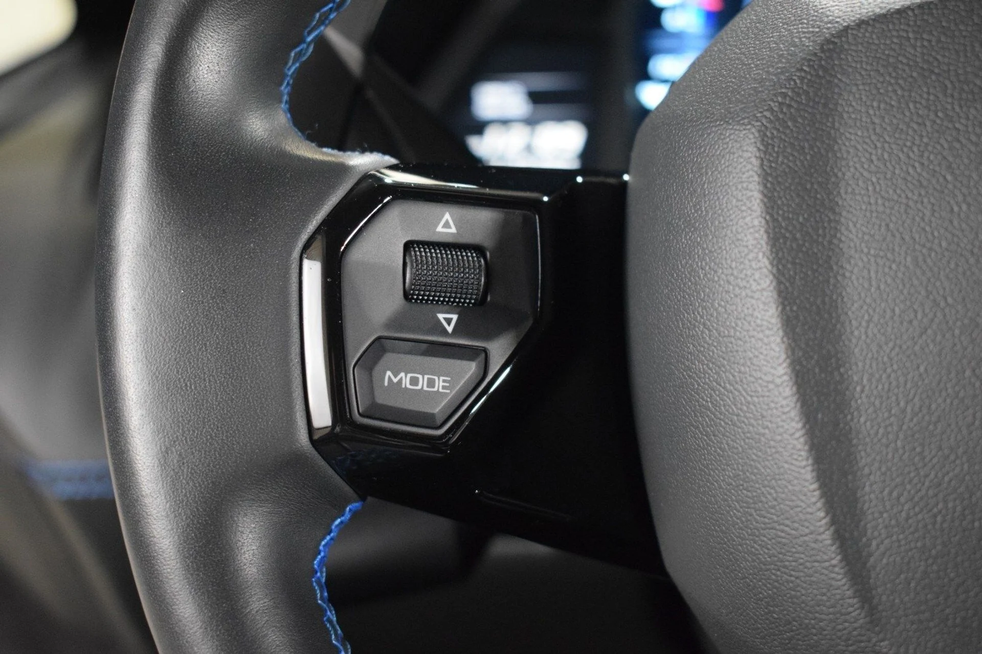 mph024_2438076983_d4951e45c0eb4b492501c945c15ae772x_d35cc13c8c