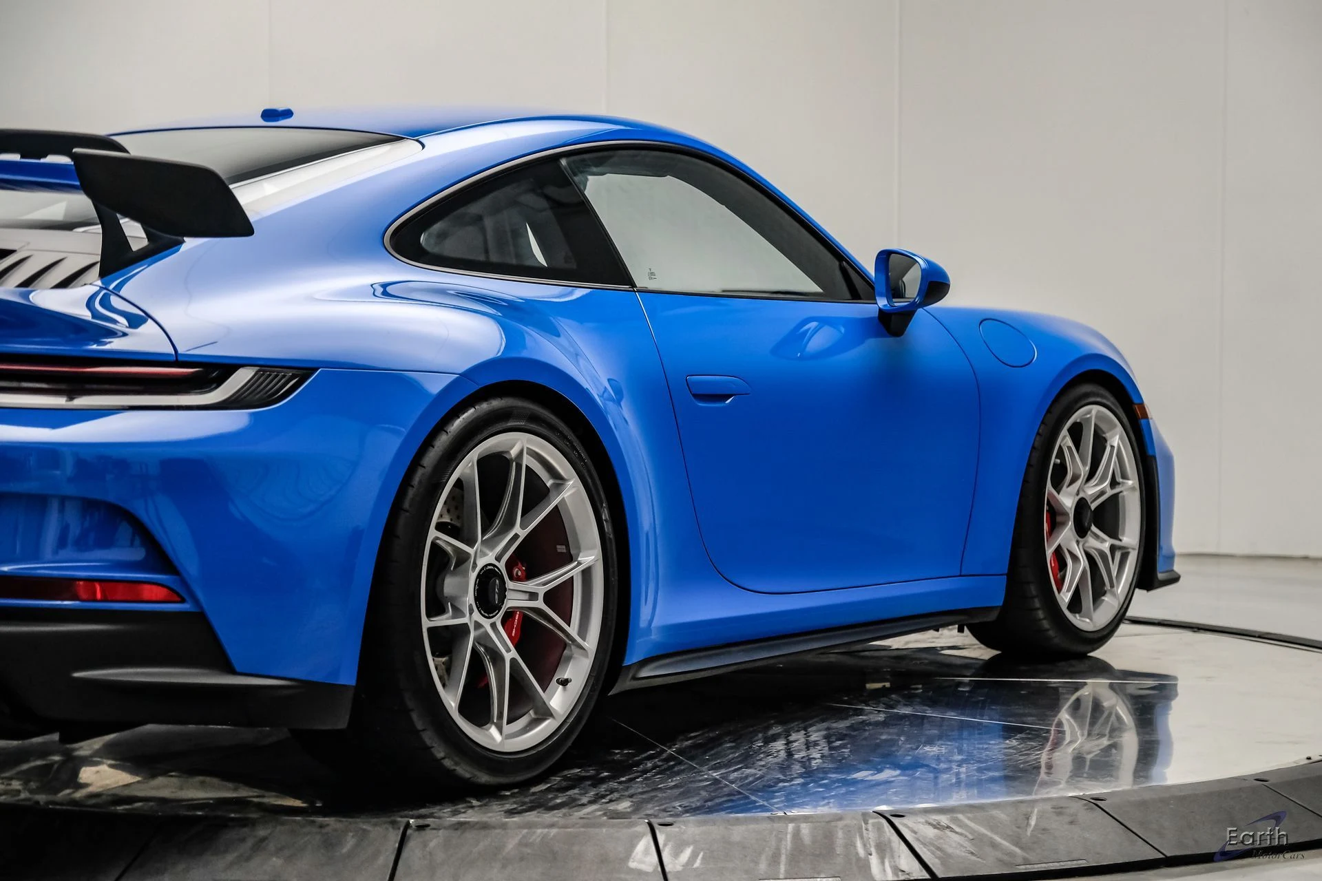 mph024_2438155229_61e6cdc2aa670397de560c11d7083927x_bdfaec66aa