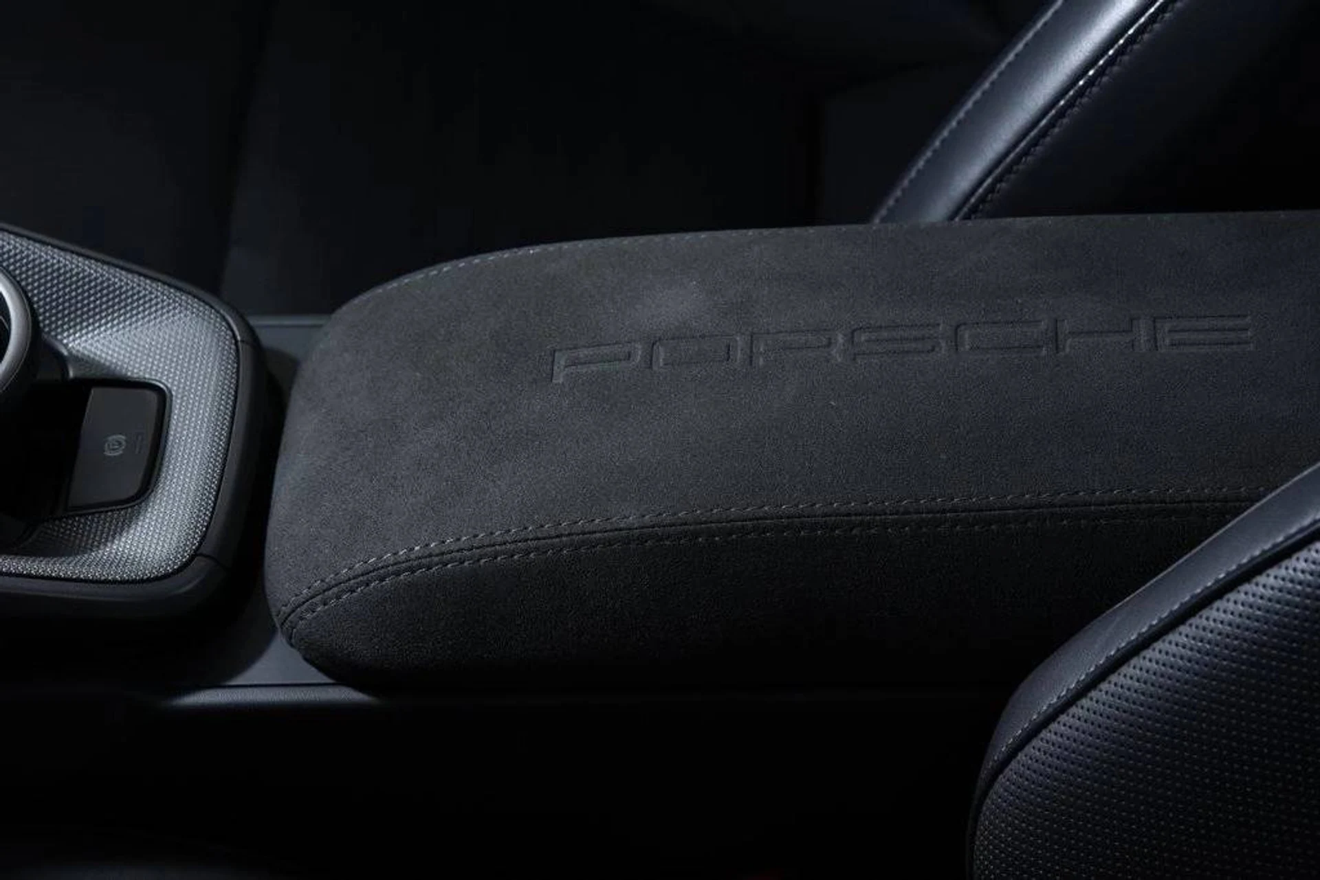 mph024_2440560818_919d0013f1a41fe907dadc0b47117905x_c39dc2a30c