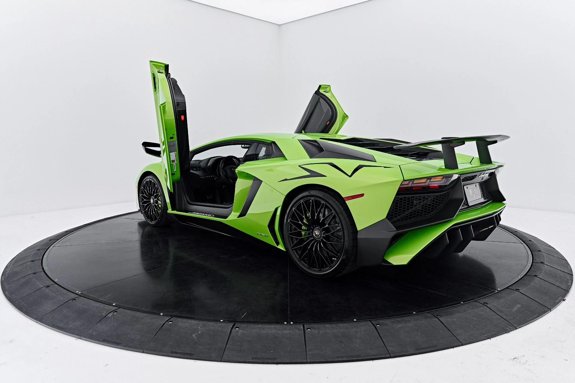 mph024_2440857775_Used_2016_Lamborghini_Aventador_LP_750_4_Super_Veloce_1791227469_be8d757cb5
