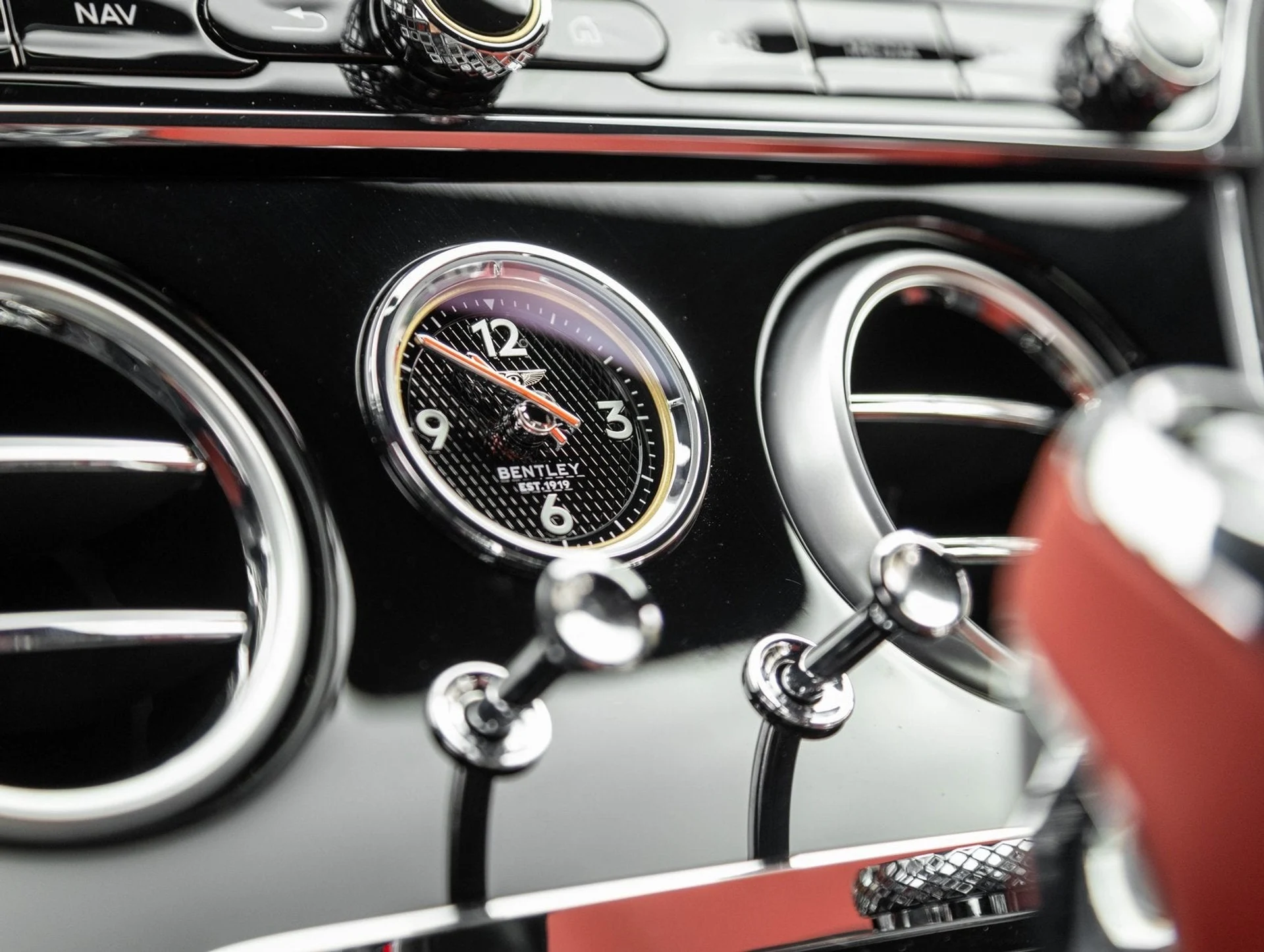 mph024_2441562893_25_76036cba2a